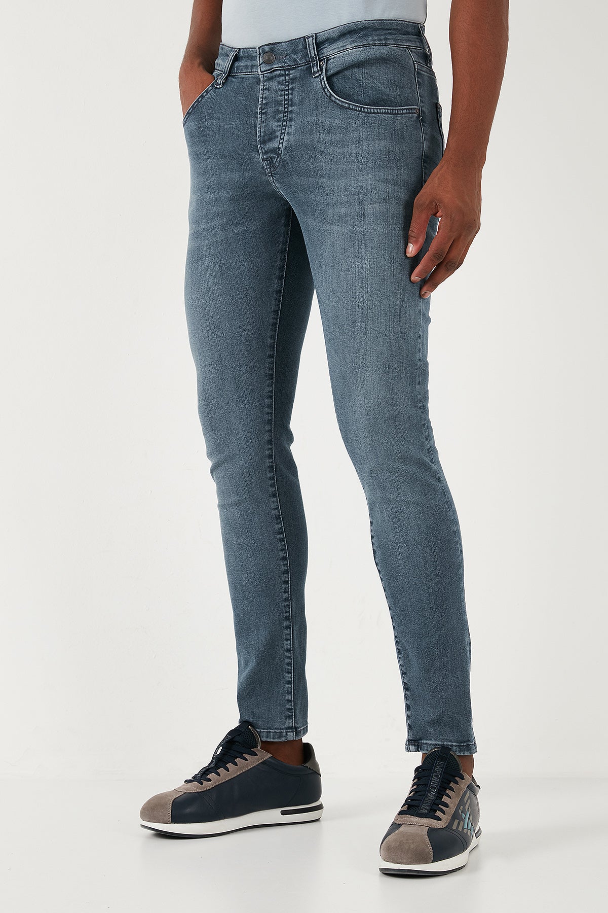 Buratti Streç Pamuklu Slim Fit Normal Bel Dar Paça Jeans Erkek Kot Pantolon 1120S02NAPOLI MAVİ