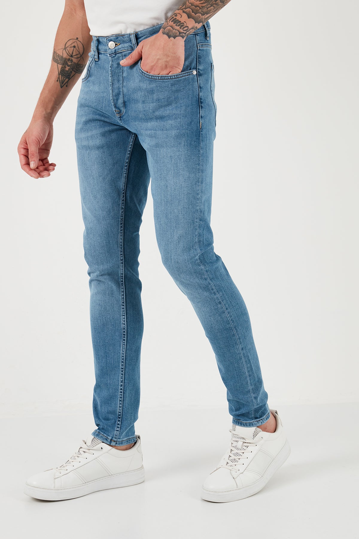 Buratti Pamuklu Normal Bel Slim Fit Dar Paça Jeans Erkek Kot Pantolon 1122J107ANAPOLI MAVİ