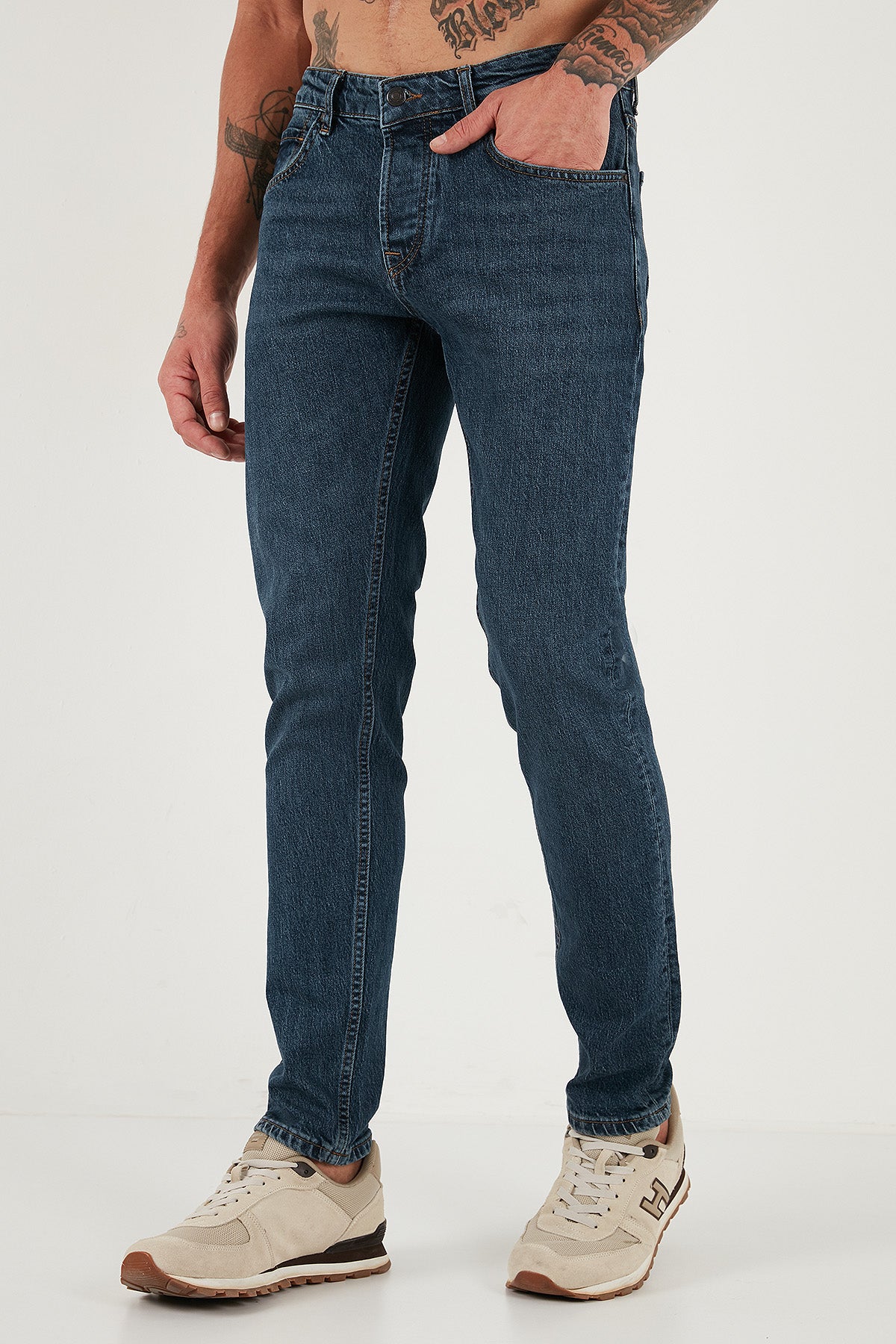 Buratti Pamuklu Slim Fit Normal Bel Dar Paça Jeans Erkek Kot Pantolon 1124C04NAPOLI LACİVERT