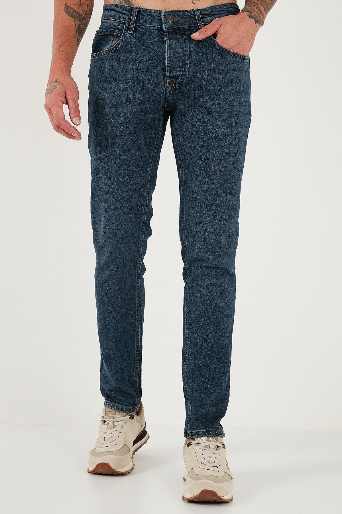 Buratti Pamuklu Slim Fit Normal Bel Dar Paça Jeans Erkek Kot Pantolon 1124C04NAPOLI LACİVERT
