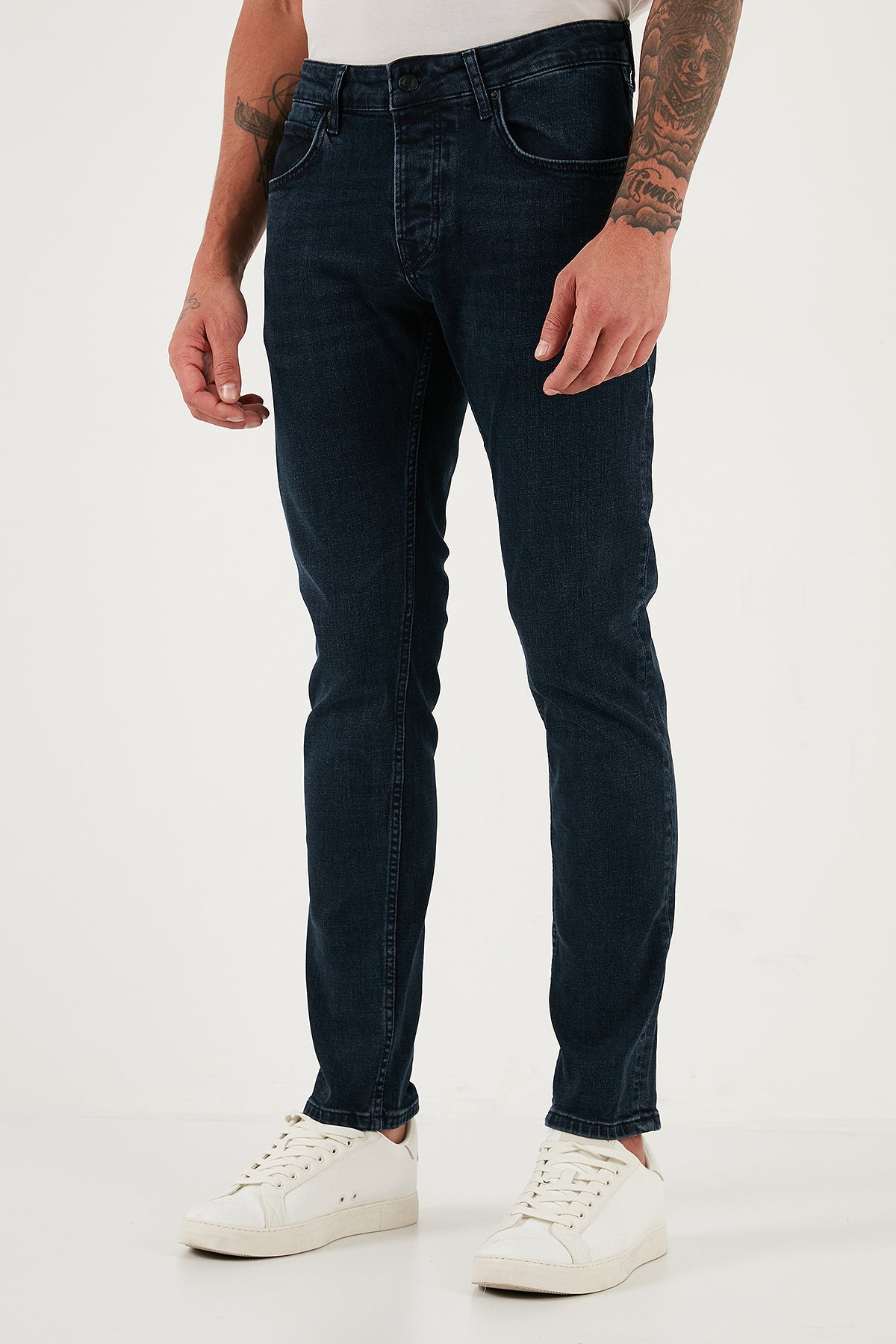 Buratti Streç Pamuklu Slim Fit Normal Bel Dar Paça Jeans Erkek Kot Pantolon 1124C47NAPOLI LACİVERT