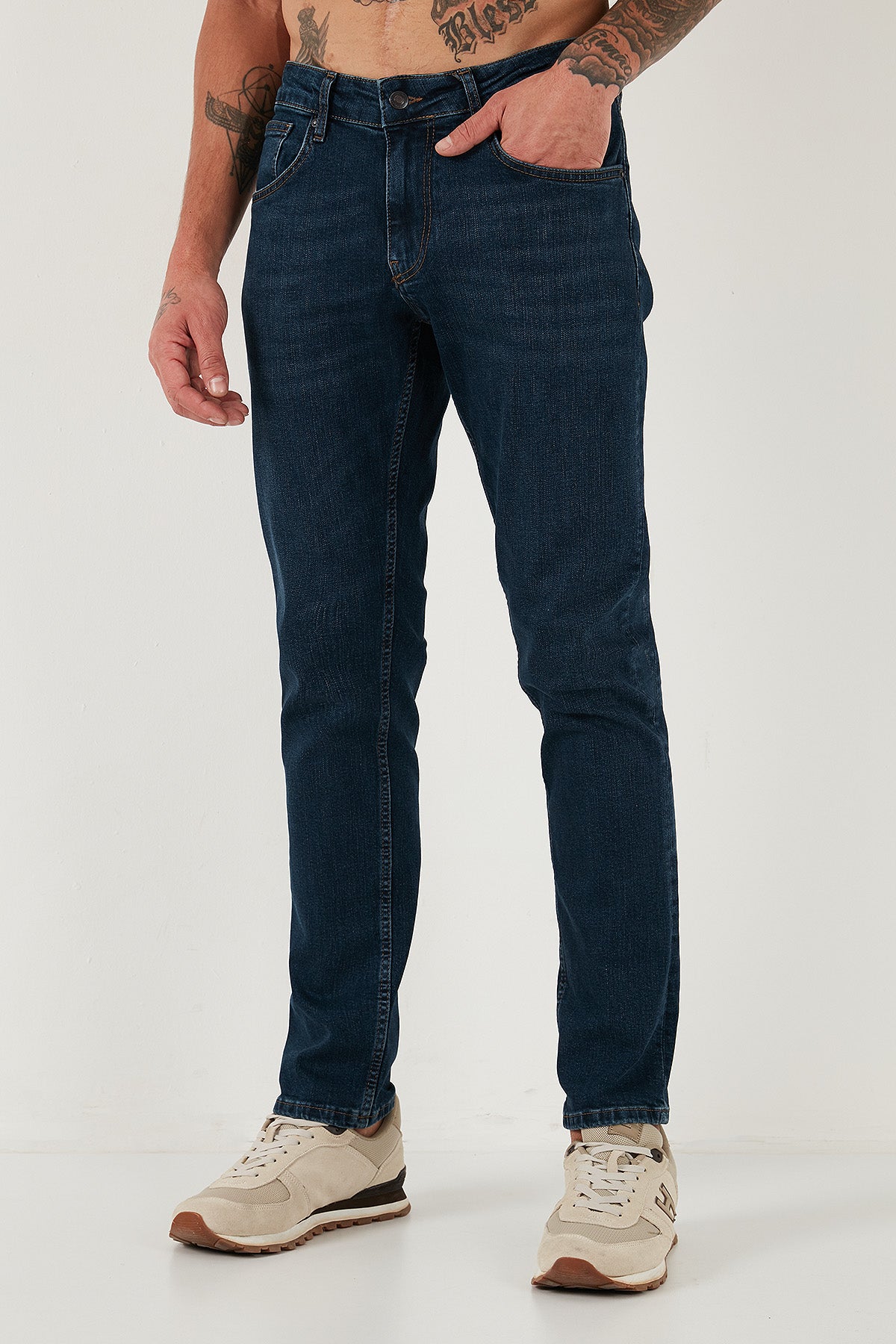 Buratti Pamuklu Regular Fit Normal Bel Boru Paça Jeans Erkek Kot Pantolon 2203C28PARMA LACİVERT