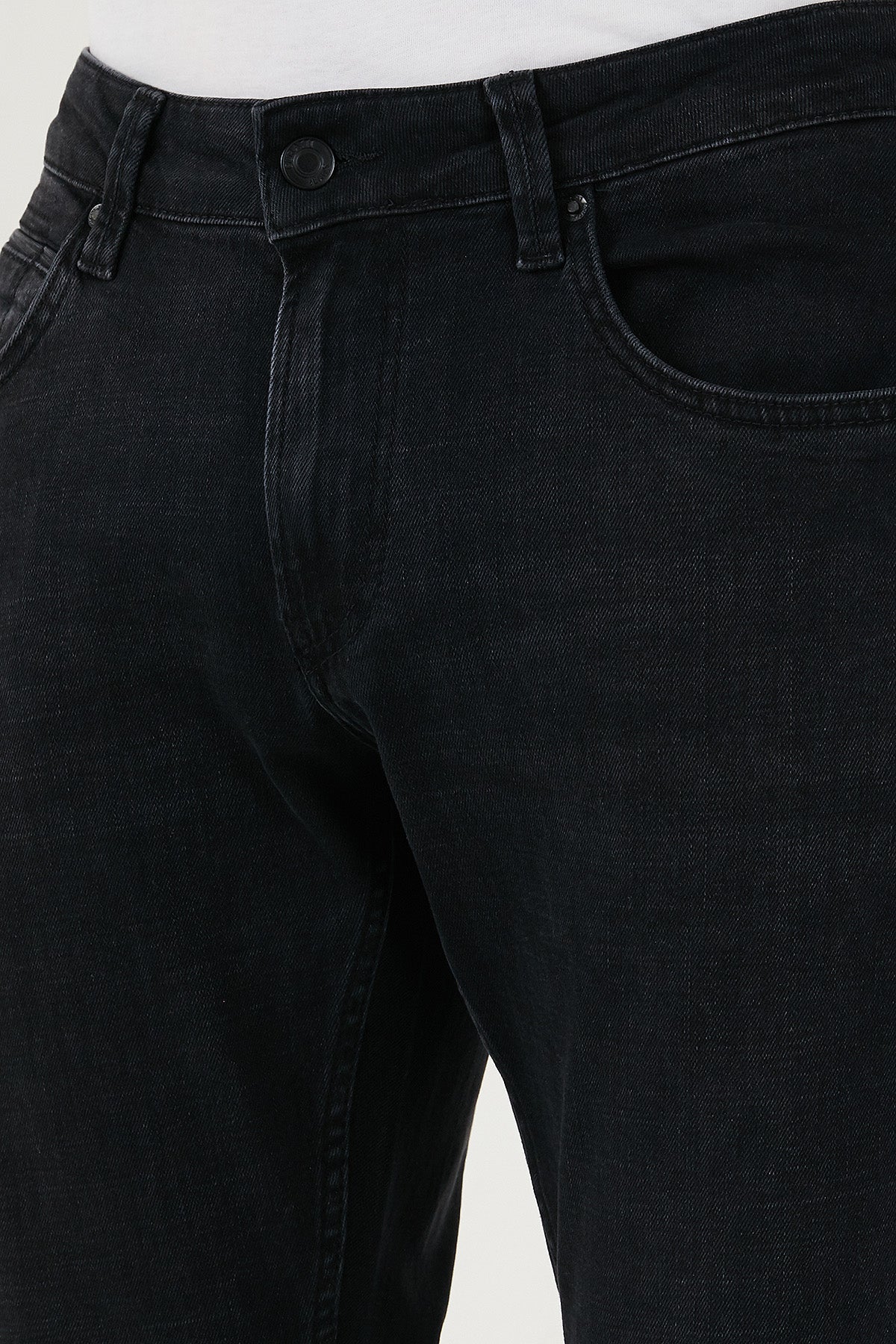 Buratti Pamuklu Regular Fit Normal Bel Boru Paça Jeans Erkek Kot Pantolon 2211C13PARMA SİYAH