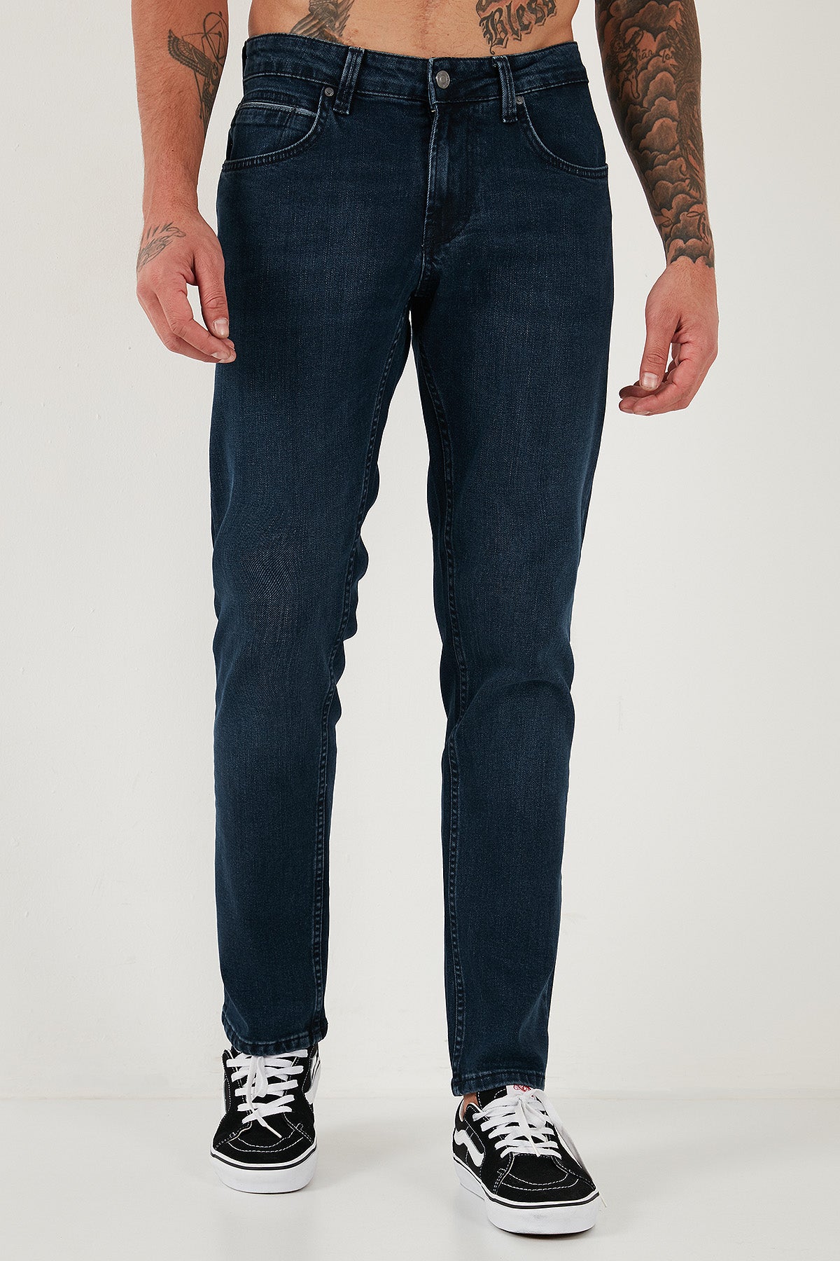 Buratti Pamuklu Regular Fit Normal Bel Boru Paça Jeans Erkek Kot Pantolon 2211C16PARMA LACİVERT