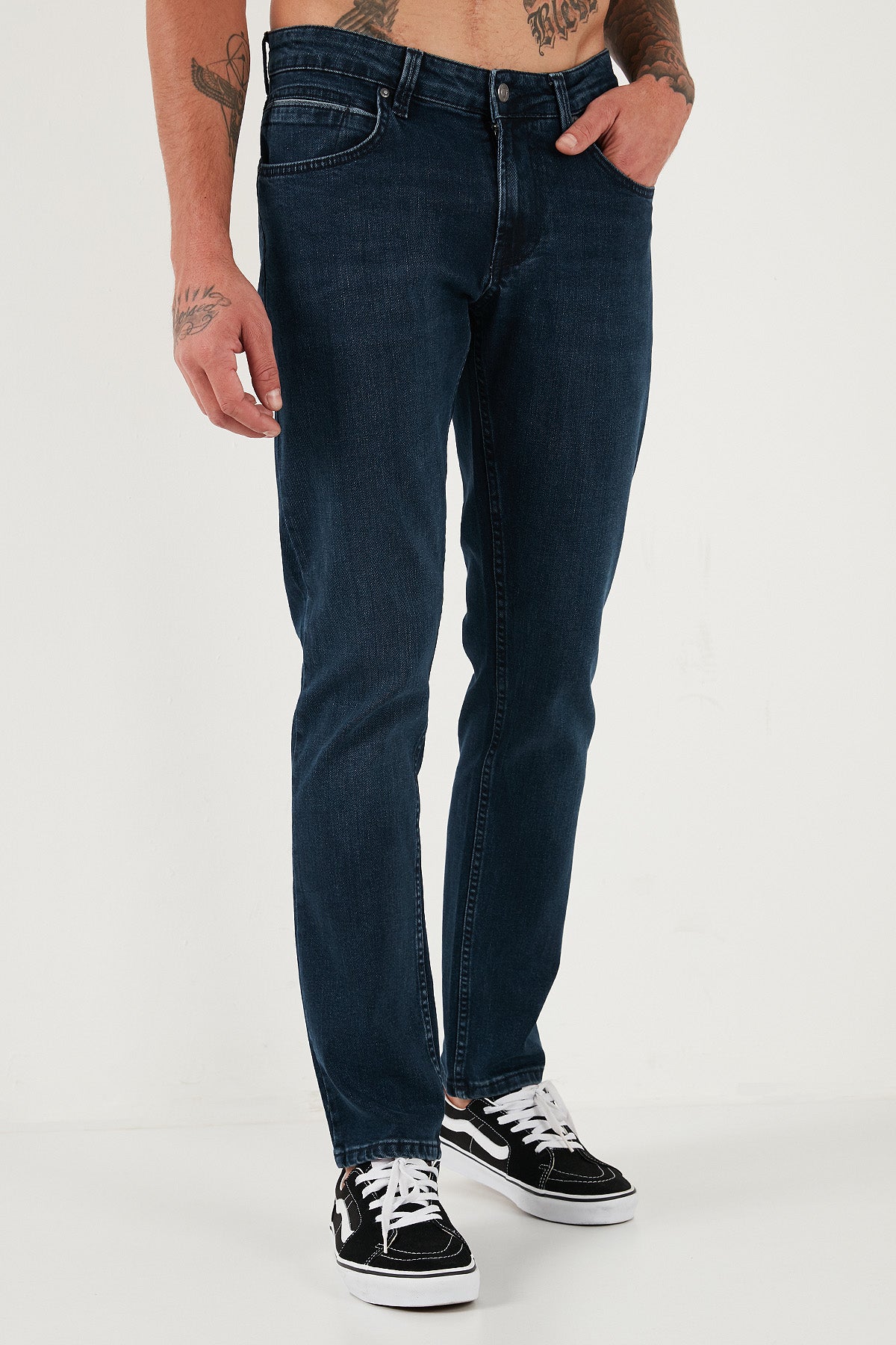 Buratti Pamuklu Regular Fit Normal Bel Boru Paça Jeans Erkek Kot Pantolon 2211C16PARMA LACİVERT
