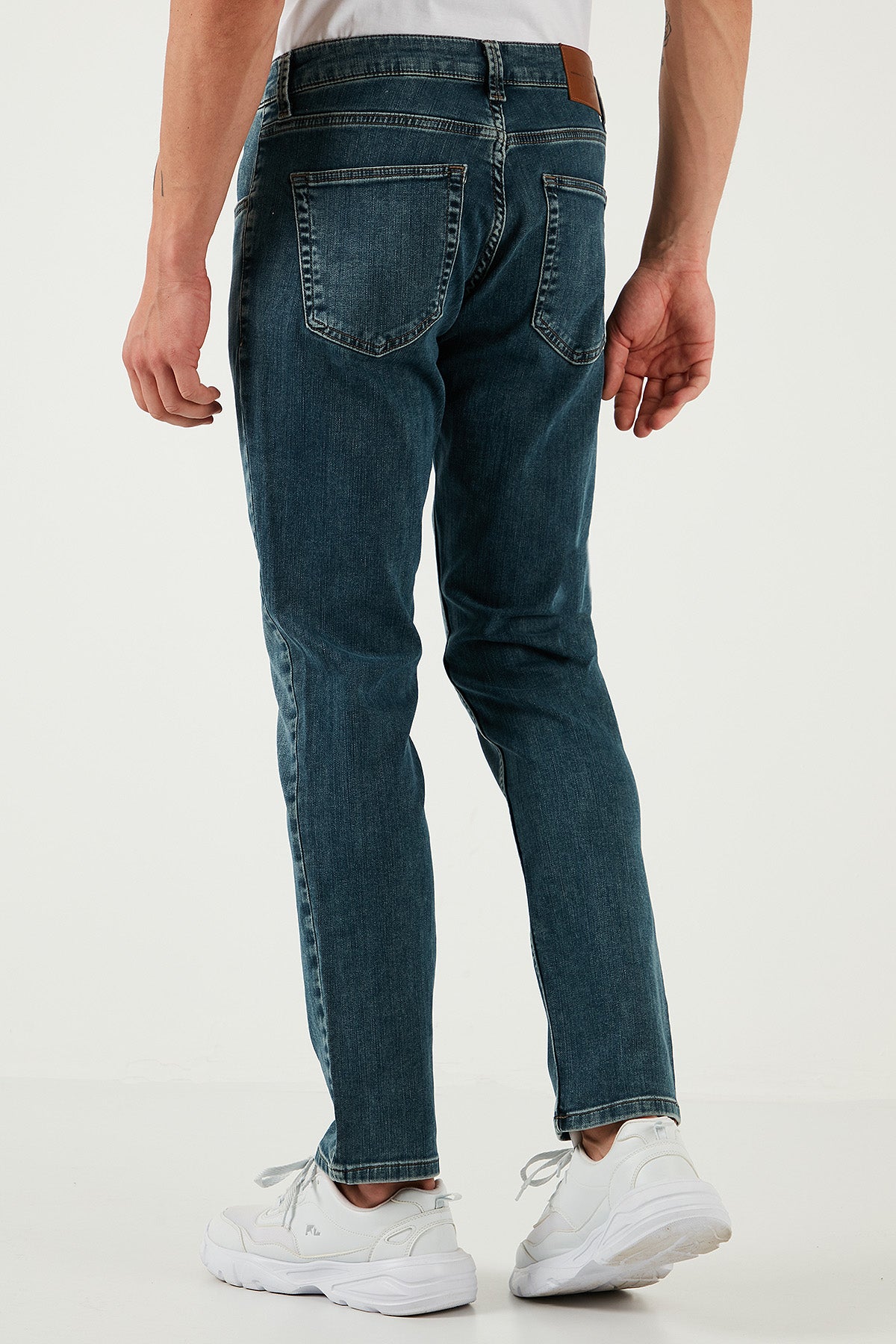 Buratti Pamuklu Regular Fit Normal Bel Boru Paça Jeans Erkek Kot Pantolon 2211S76PARMA MAVİ