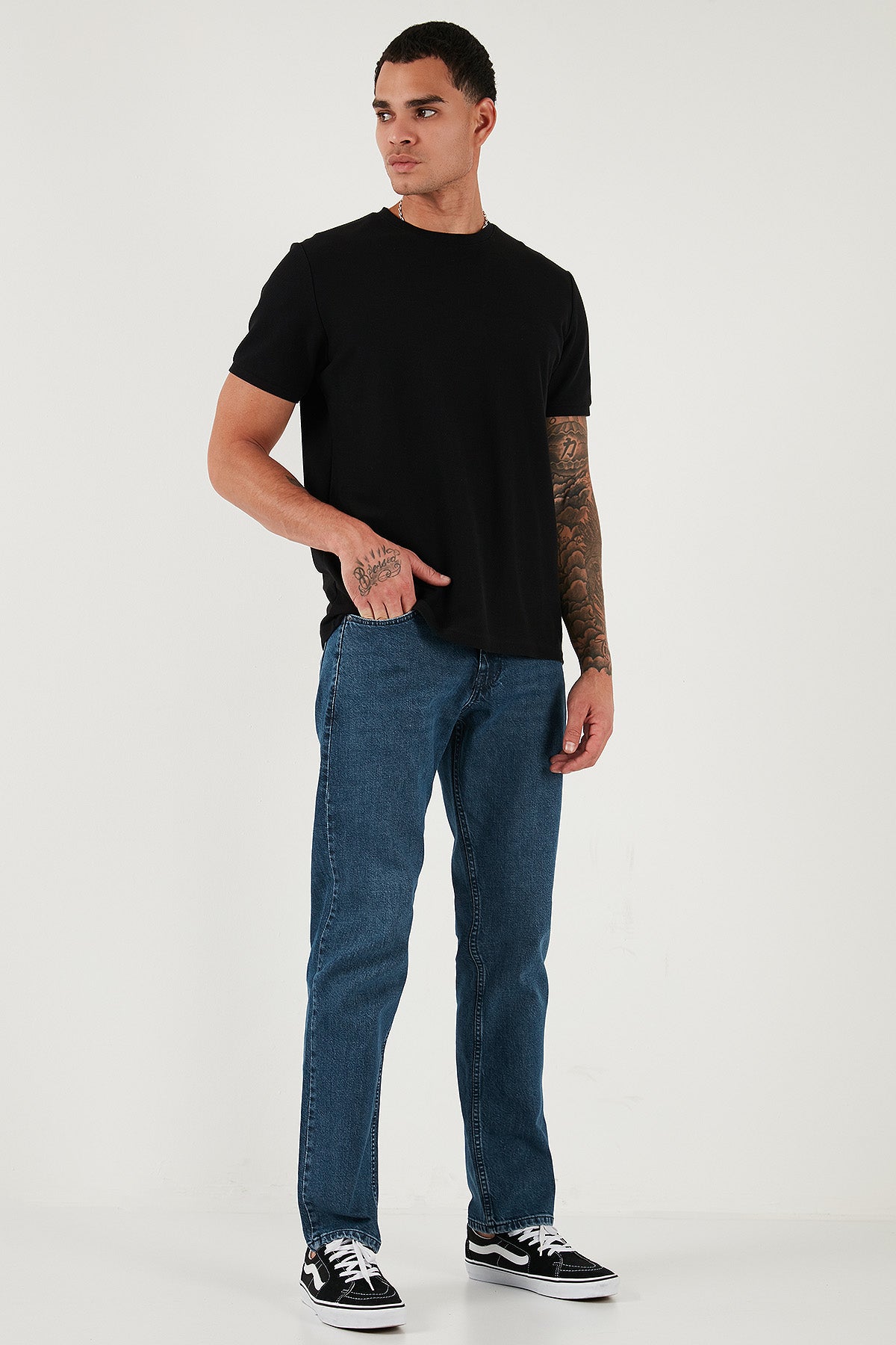 Buratti Pamuklu Comfort Fit Normal Bel Boru Paça Jeans Erkek Kot Pantolon 4400C17TEXAS MAVİ