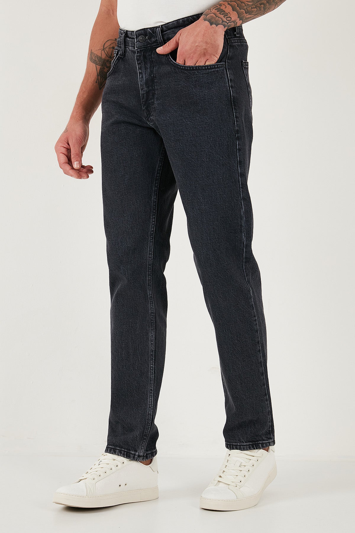 Buratti Pamuklu Comfort Fit Normal Bel Boru Paça Jeans Erkek Kot Pantolon 4400C21TEXAS SİYAH