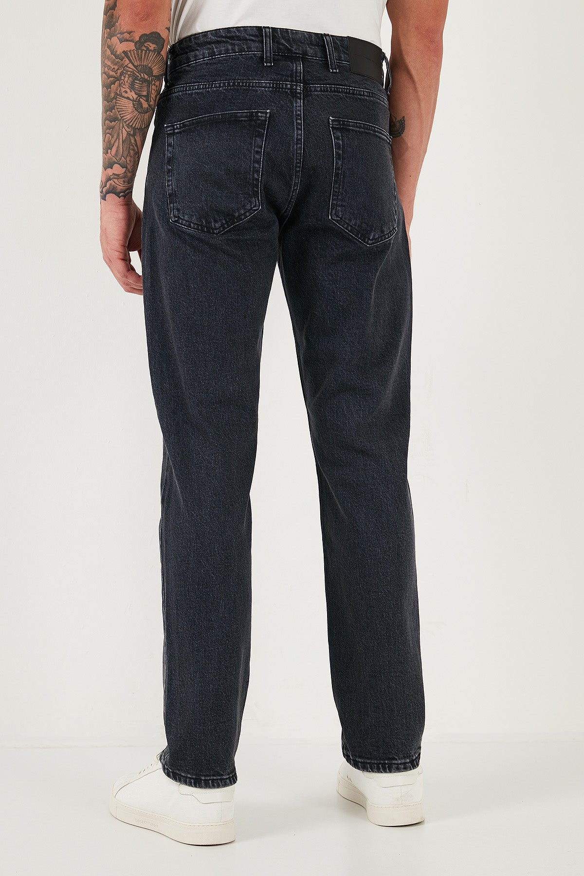 Buratti Pamuklu Comfort Fit Normal Bel Boru Paça Jeans Erkek Kot Pantolon 4400C21TEXAS SİYAH
