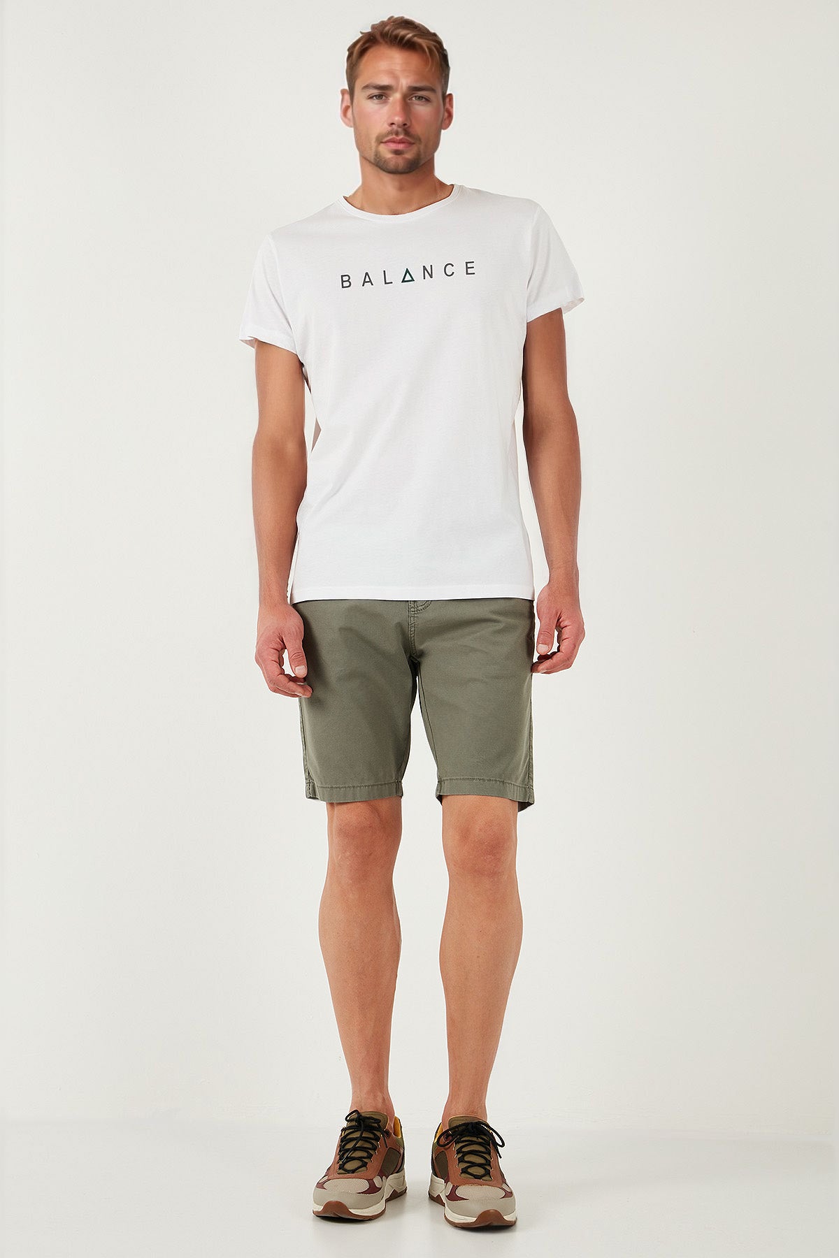 Buratti Pamuklu Slim Tapered Bermuda Erkek Şort 4503S67SMILANO AÇIK HAKİ