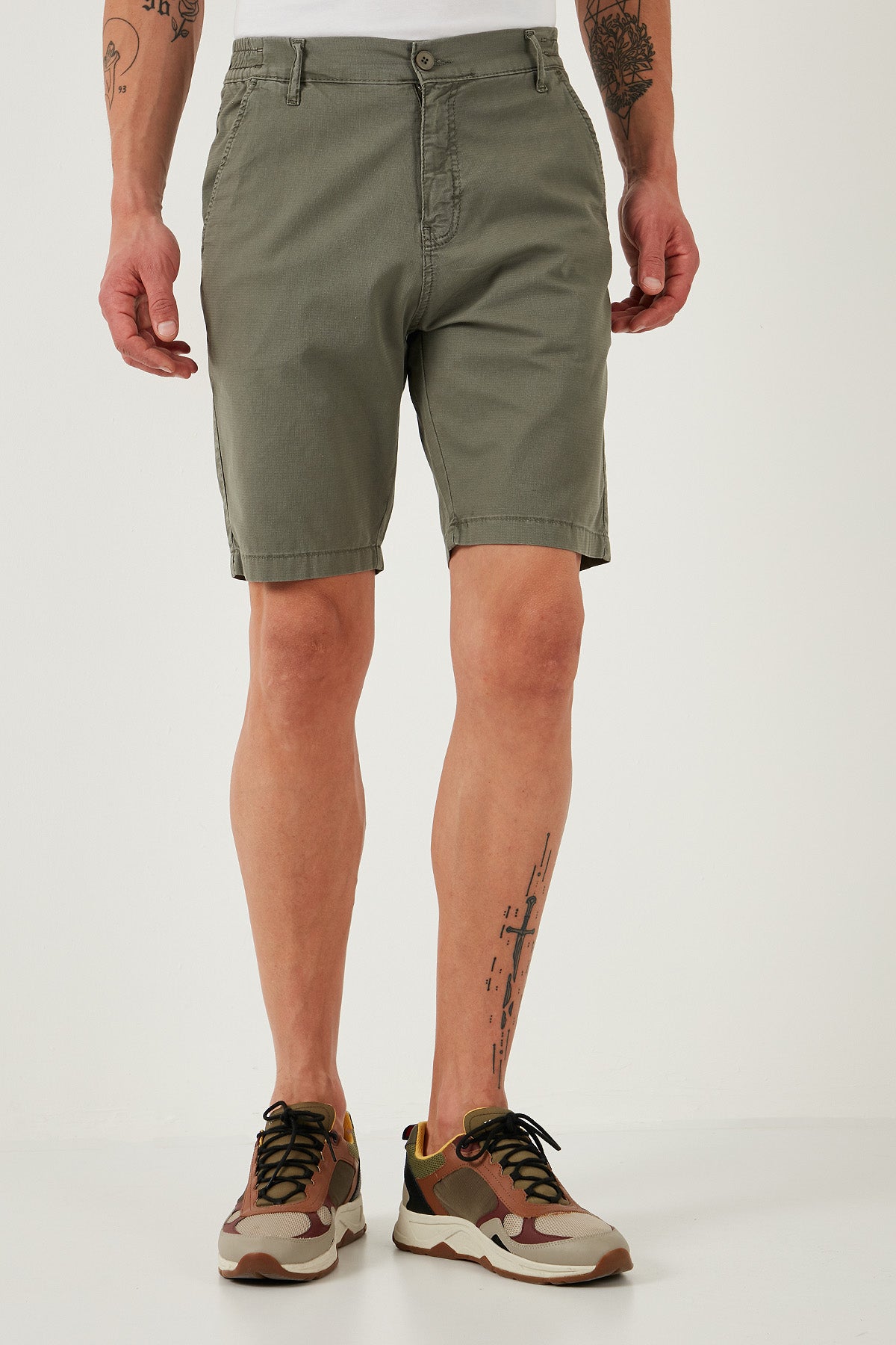 Buratti Pamuklu Slim Tapered Bermuda Erkek Şort 4503S67SMILANO AÇIK HAKİ