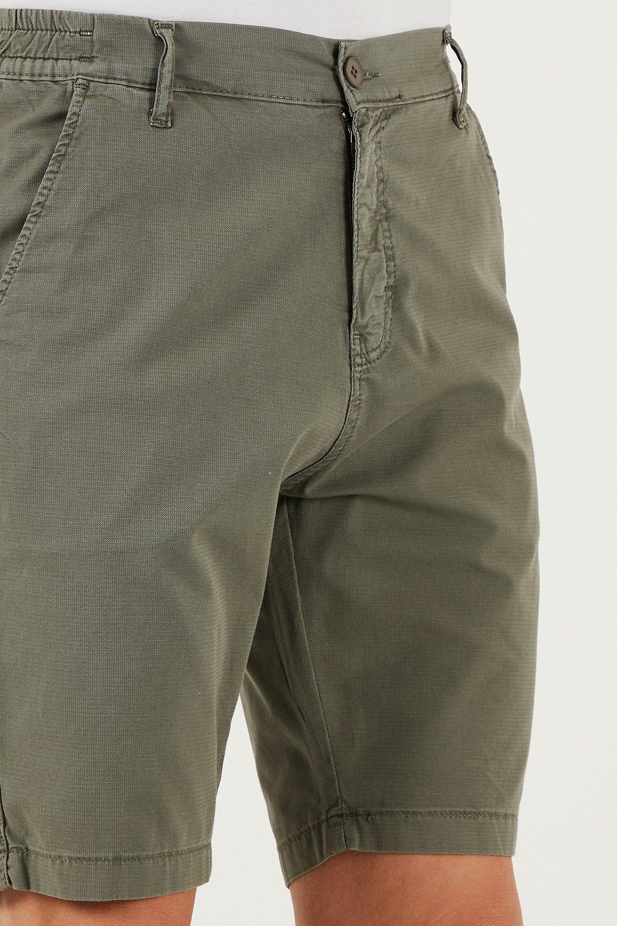 Buratti Pamuklu Slim Tapered Bermuda Erkek Şort 4503S67SMILANO AÇIK HAKİ