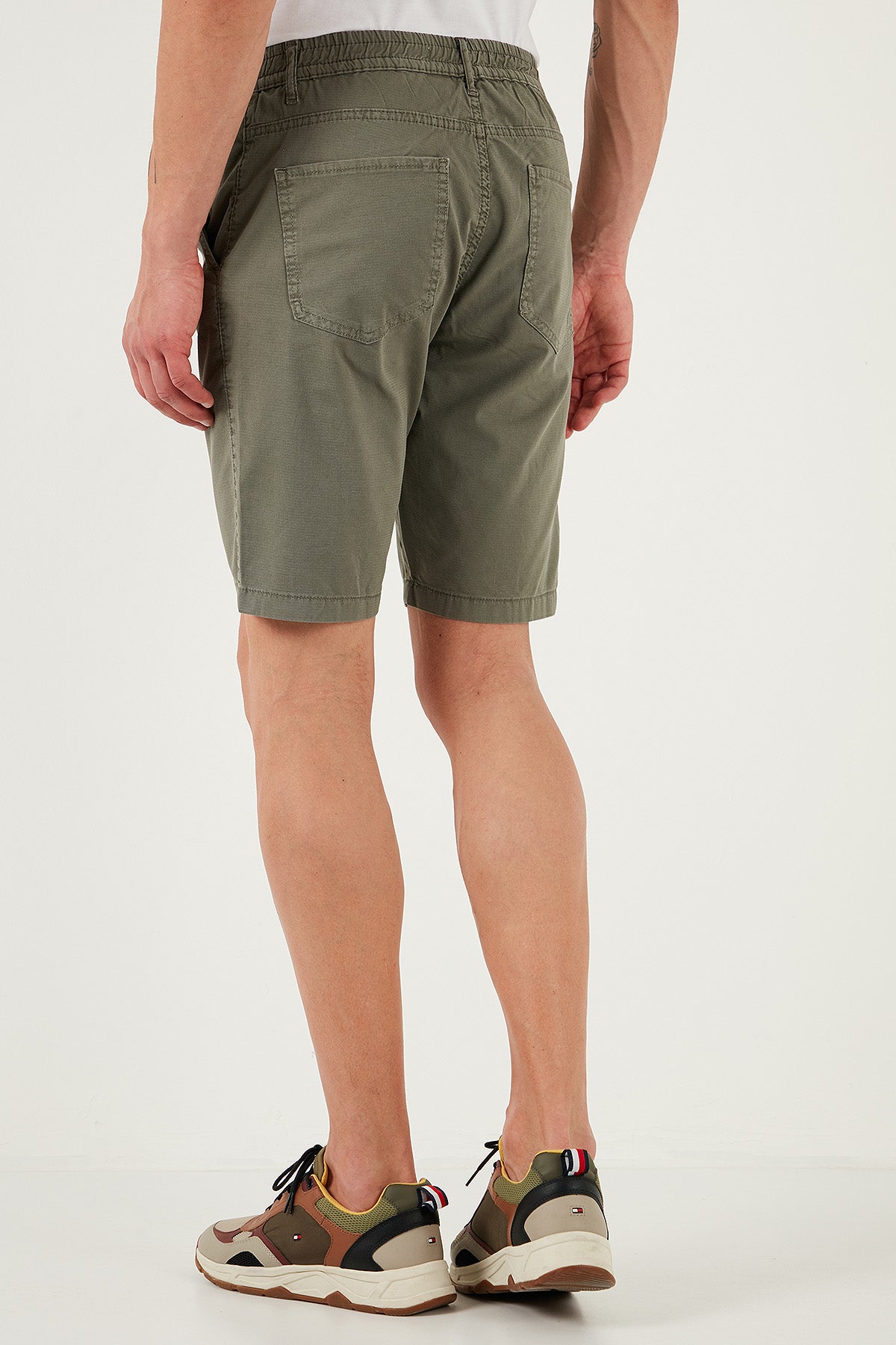 Buratti Pamuklu Slim Tapered Bermuda Erkek Şort 4503S67SMILANO AÇIK HAKİ