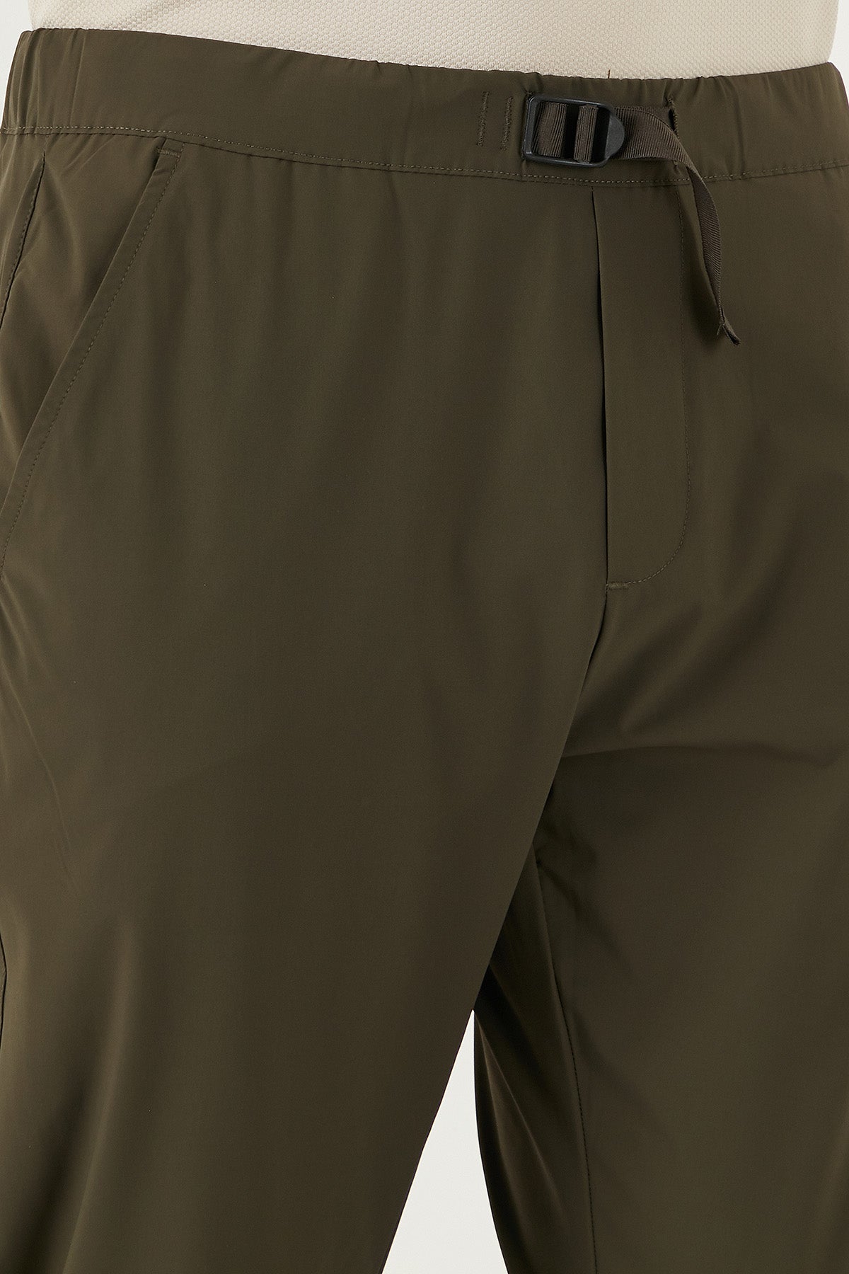 Buratti Slim Fit Lastikli Bel Boru Paça Kemer Detaylı Erkek Pantolon 5543S86JMILANO HAKİ