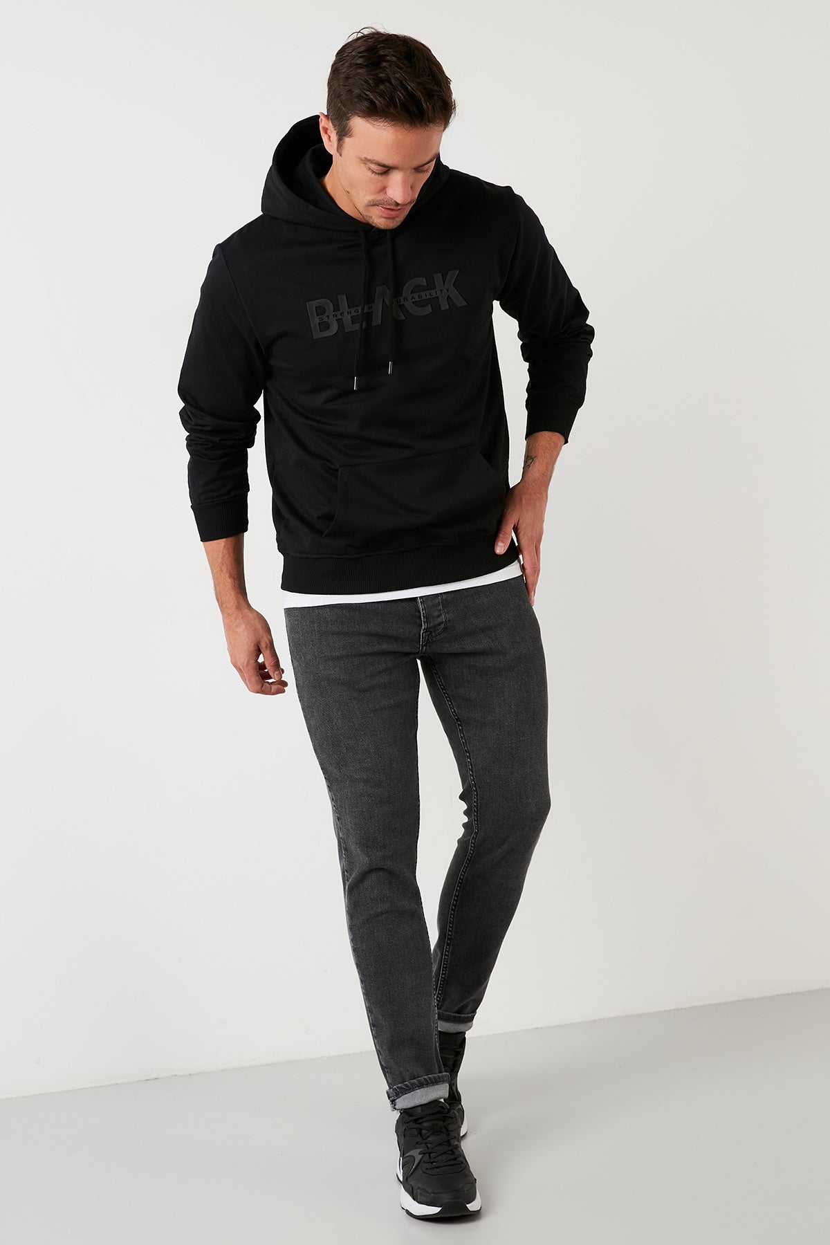 Buratti Slim Fit Baskılı Kapüşonlu Kanguru Cepli Pamuklu Erkek Sweat 5414013 SİYAH