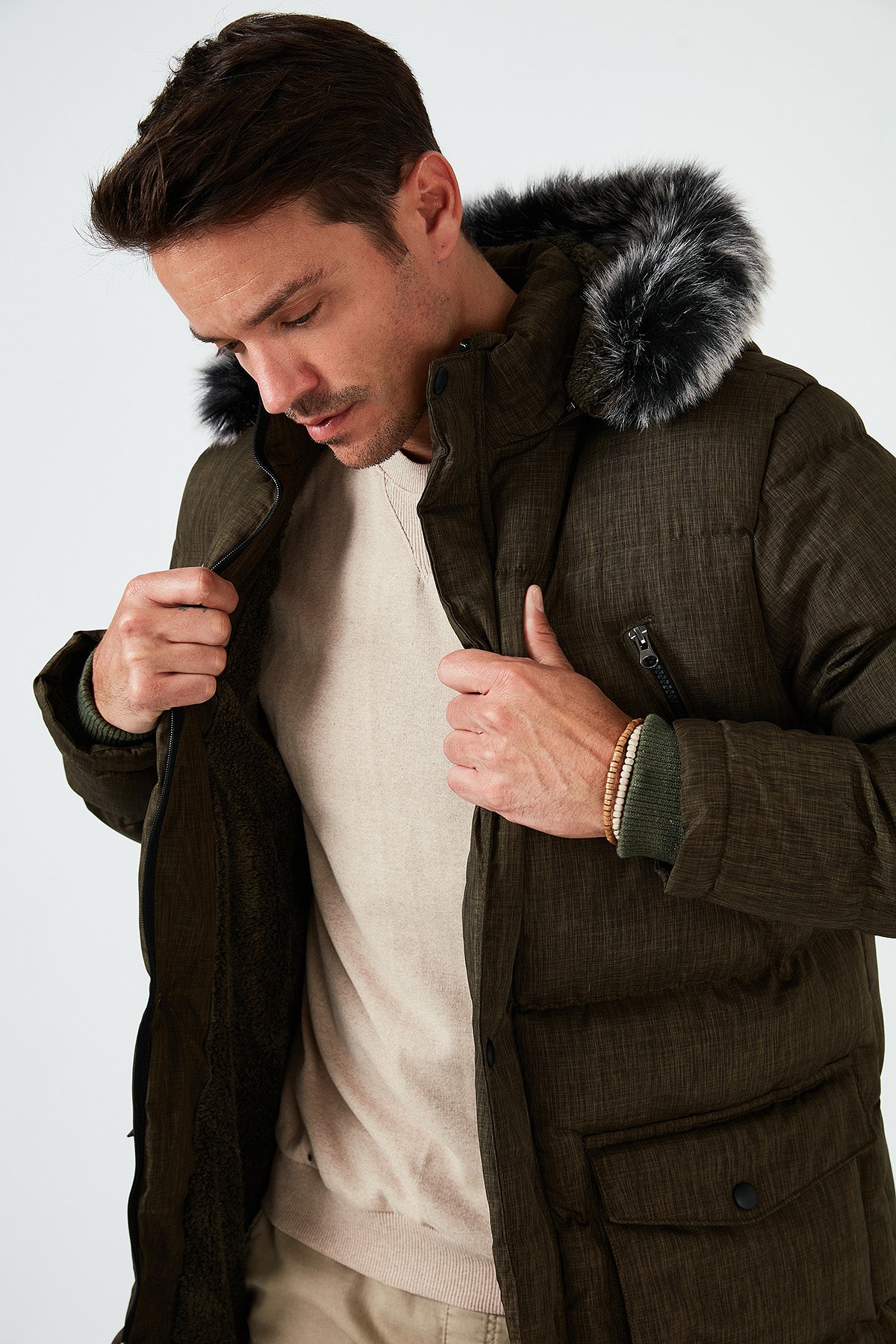 Buratti Slim Fit Suni Kürklü Peluş Astarlı Çıkarılabilir Kapüşonlu Şişme Erkek Mont 5760001 HAKİ