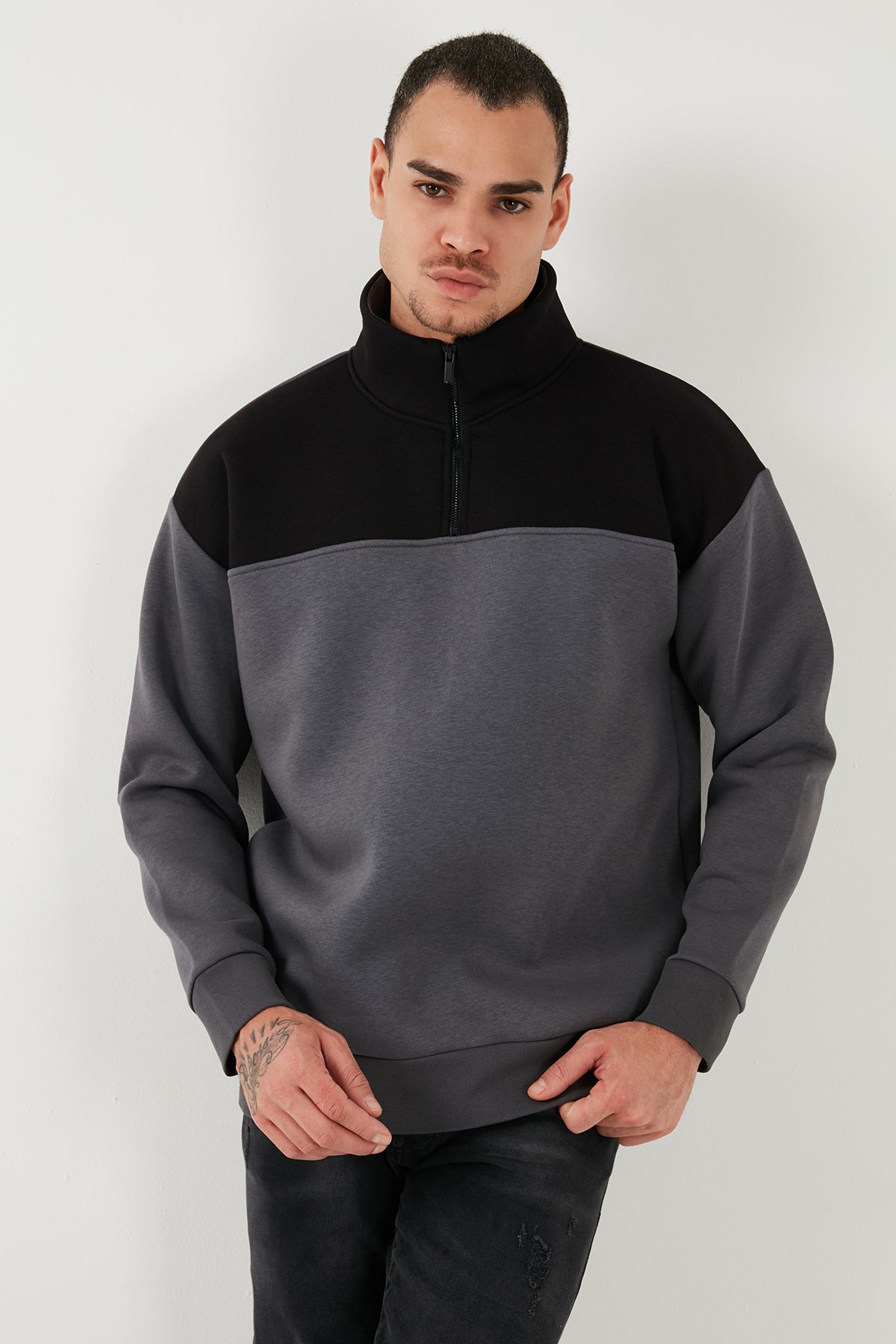 Buratti Regular Fit Fermuarlı Dik Yaka İçi Tüylü Yumuşak Şardonlu Kışlık Erkek Sweat 5905343 SİYAH