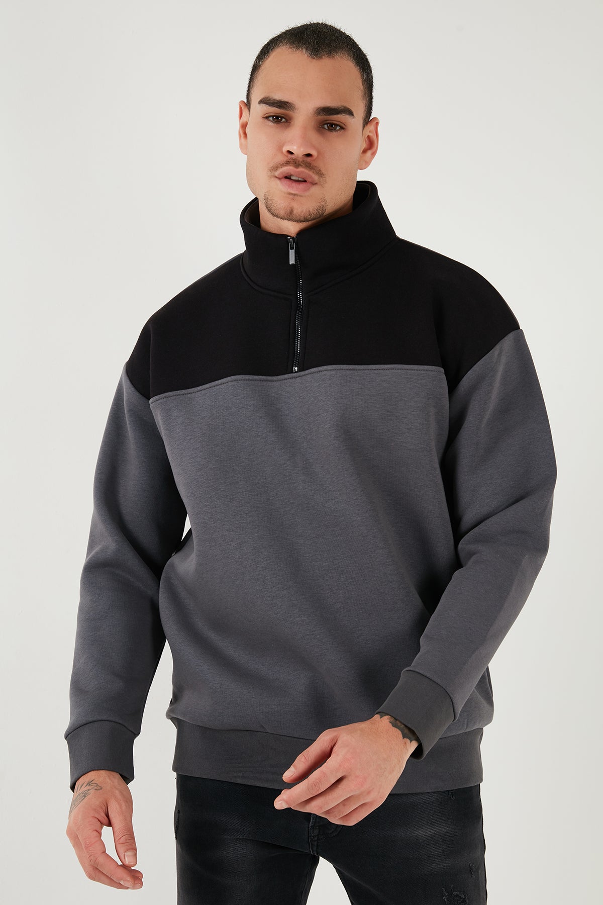 Buratti Regular Fit Fermuarlı Dik Yaka İçi Tüylü Yumuşak Şardonlu Kışlık Erkek Sweat 5905343 SİYAH