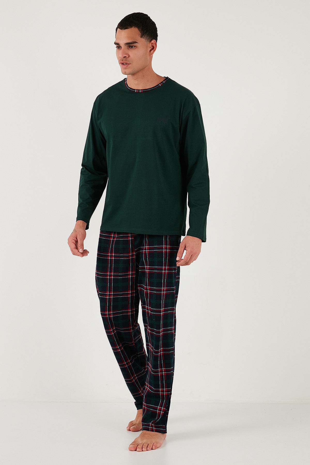 Buratti Pamuklu Regular Fit Bisiklet Yaka Ekoseli Erkek Pijama Takımı 6574001 YEŞİL