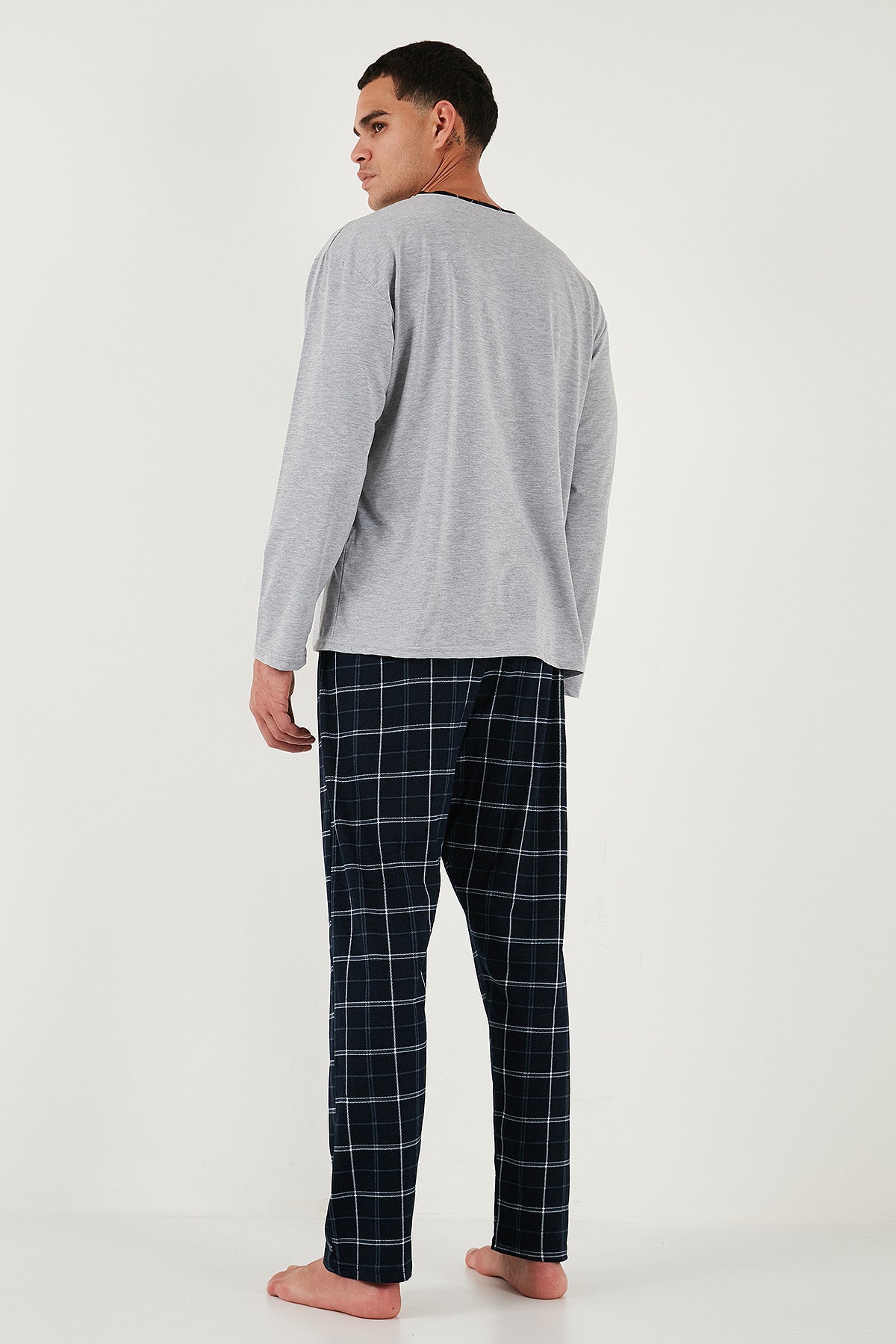 Buratti Pamuklu Regular Fit Bisiklet Yaka Ekoseli Erkek Pijama Takımı 6574001 GRİ