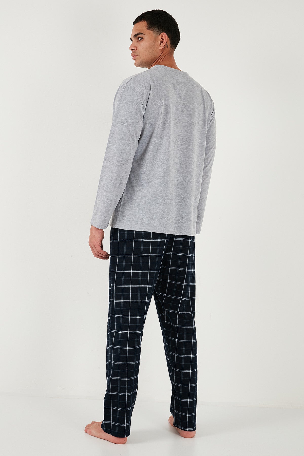 Buratti Ekoseli Regular Fit Yüksek Bel Cepli Bisiklet Yaka Erkek Pijama Takımı 6574002 GRİ