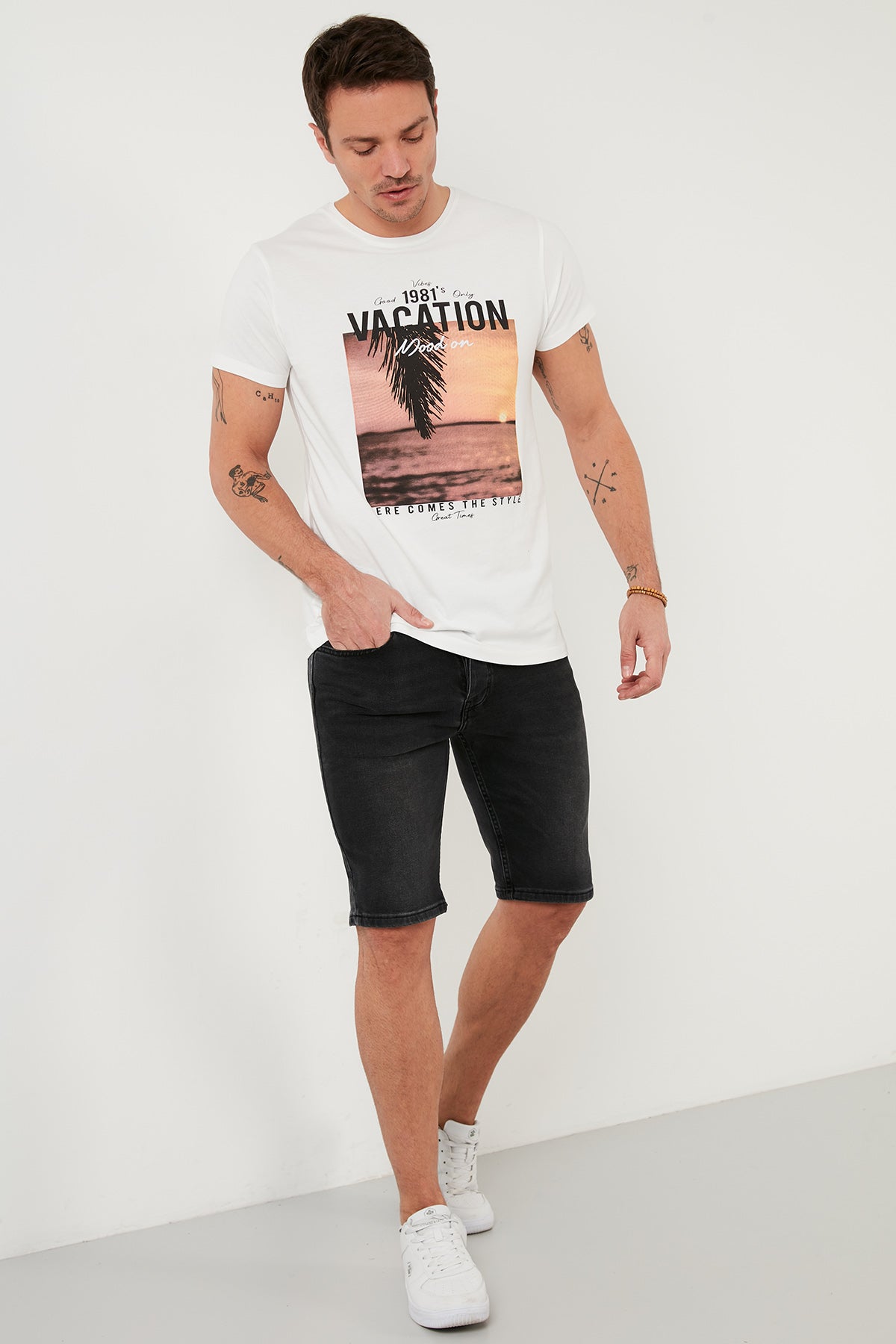 Buratti Baskılı % 100 Pamuk Bisiklet Yaka Slim Fit Erkek T Shirt 541VACATION EKRU