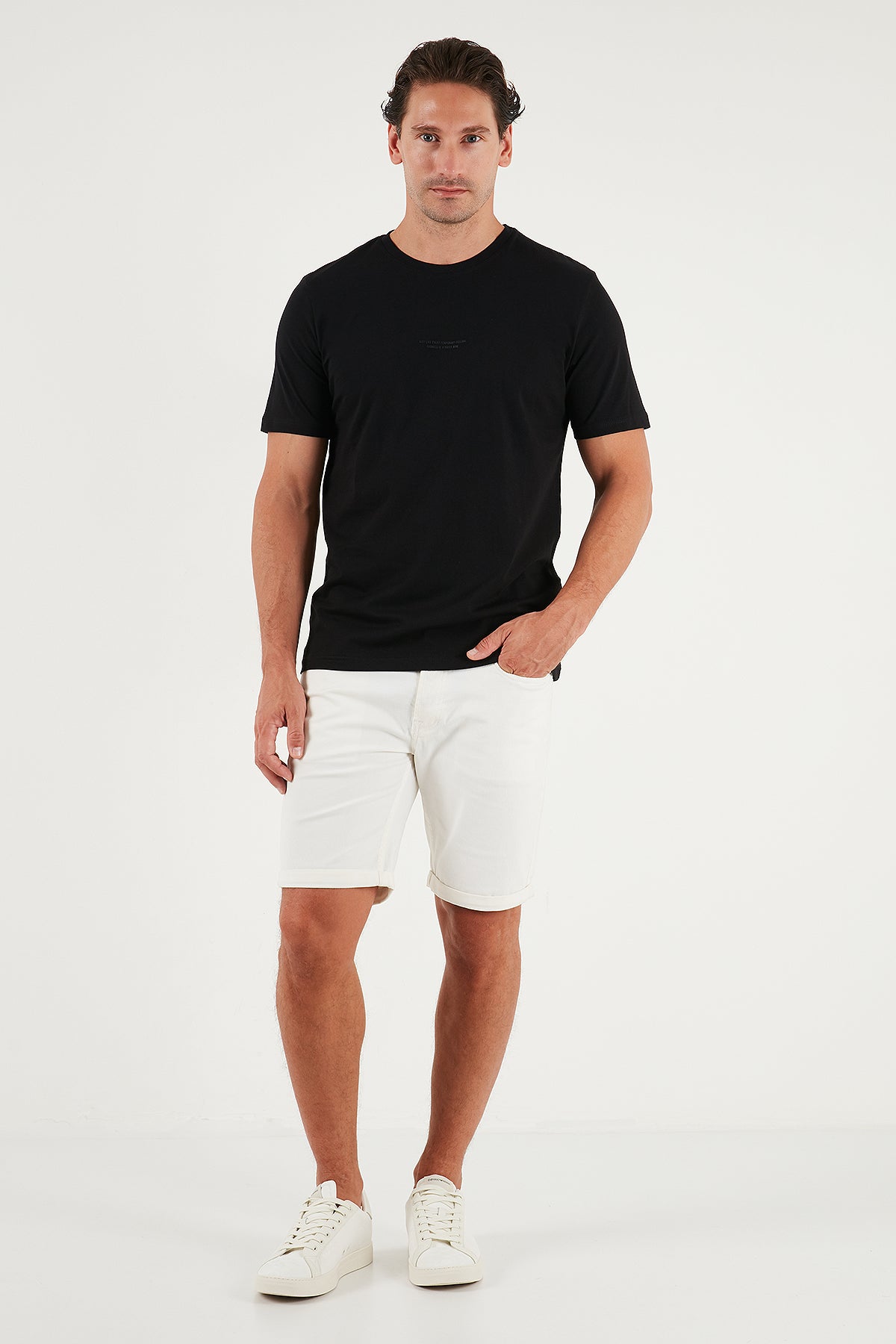 Buratti Pamuklu Baskılı Regular Fit Bisiklet Yaka Erkek T Shirt 59020205 SİYAH