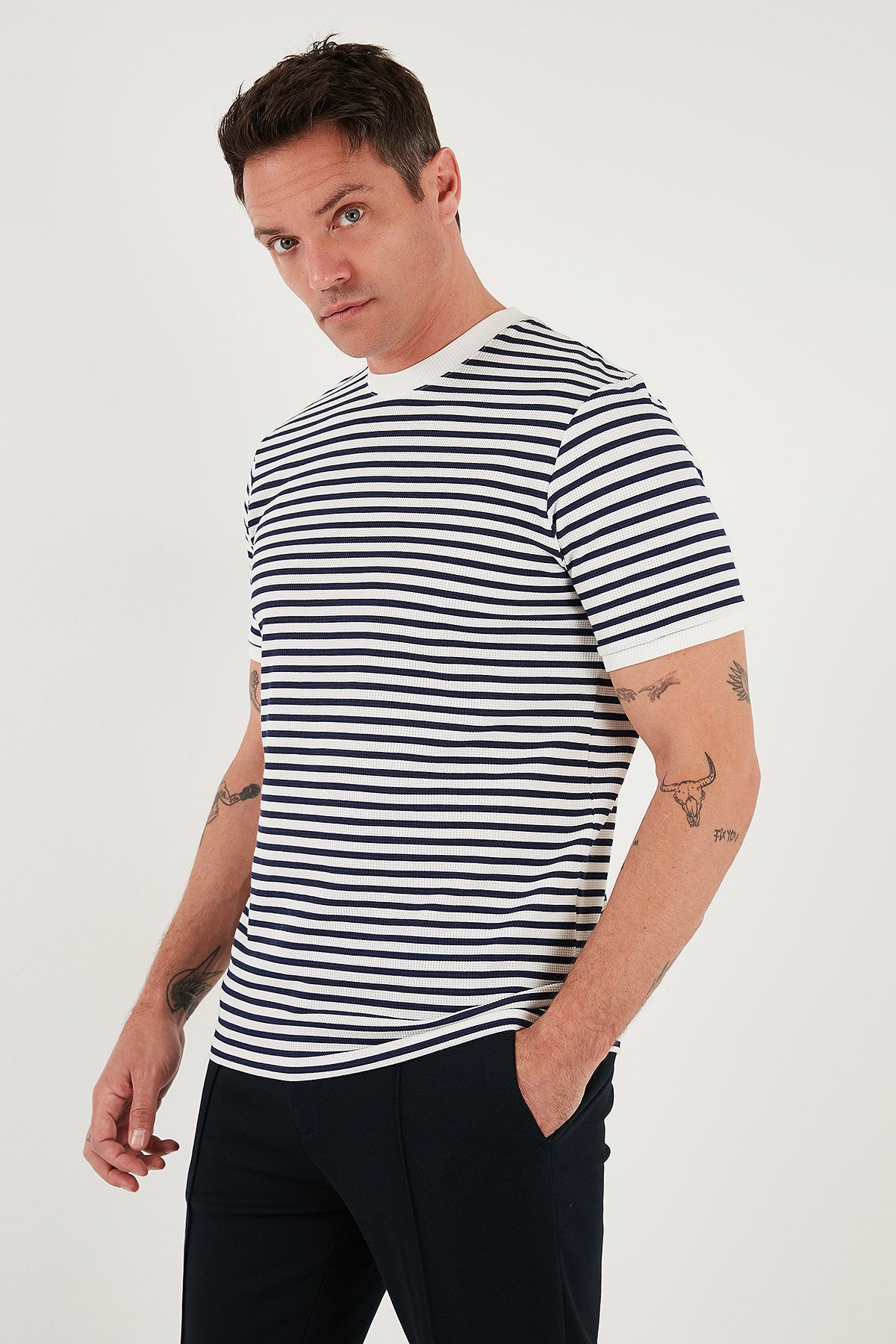 Buratti Pamuklu Çizgili Regular Fit Bisiklet Yaka Erkek T Shirt 5903005 İNDİGO