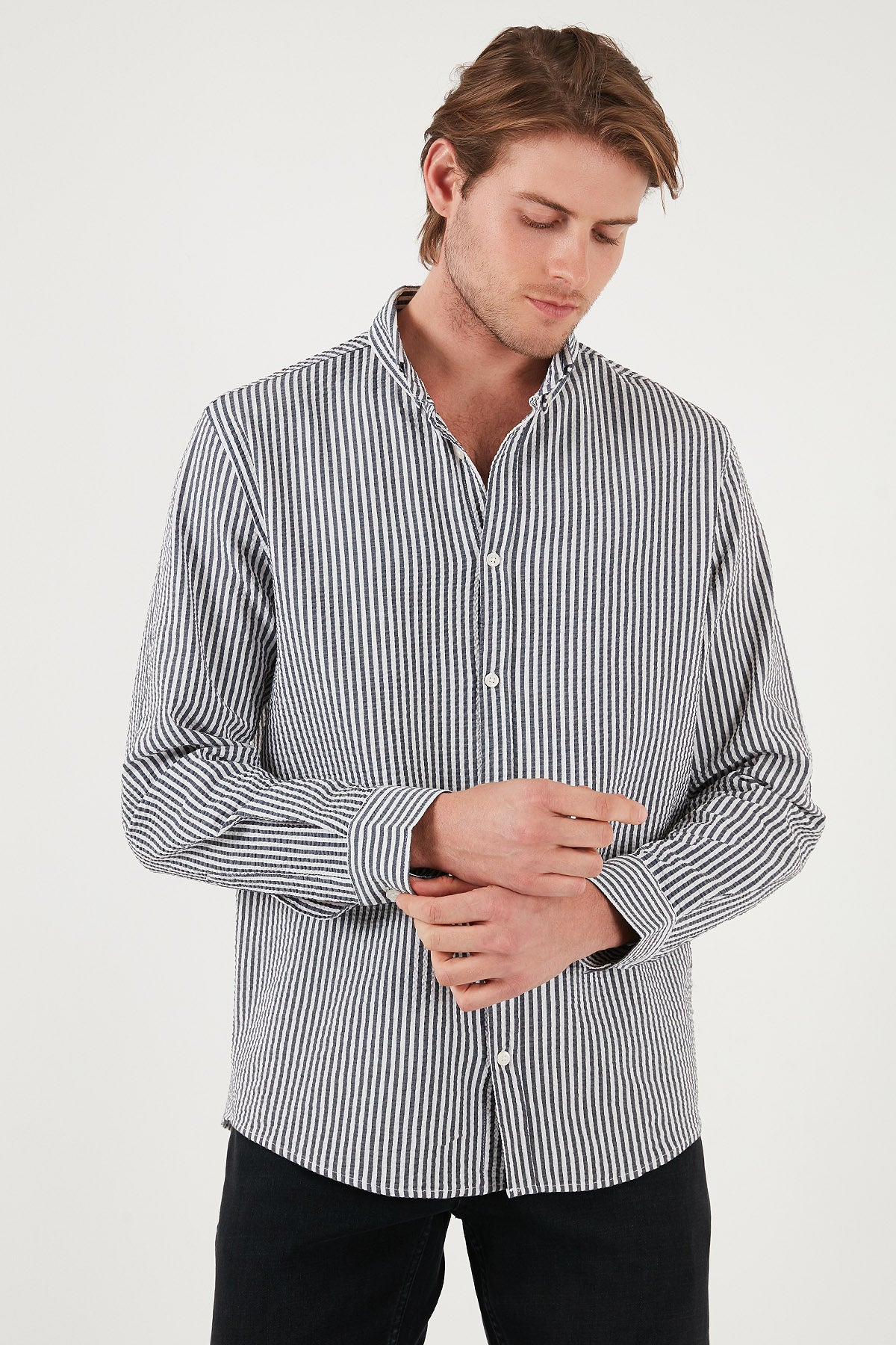 Buratti Pamuklu Çizgili Düğmeli Yaka Uzun Kollu Regular Fit Erkek Gömlek CF23S112237 LACİVERT-BEYAZ