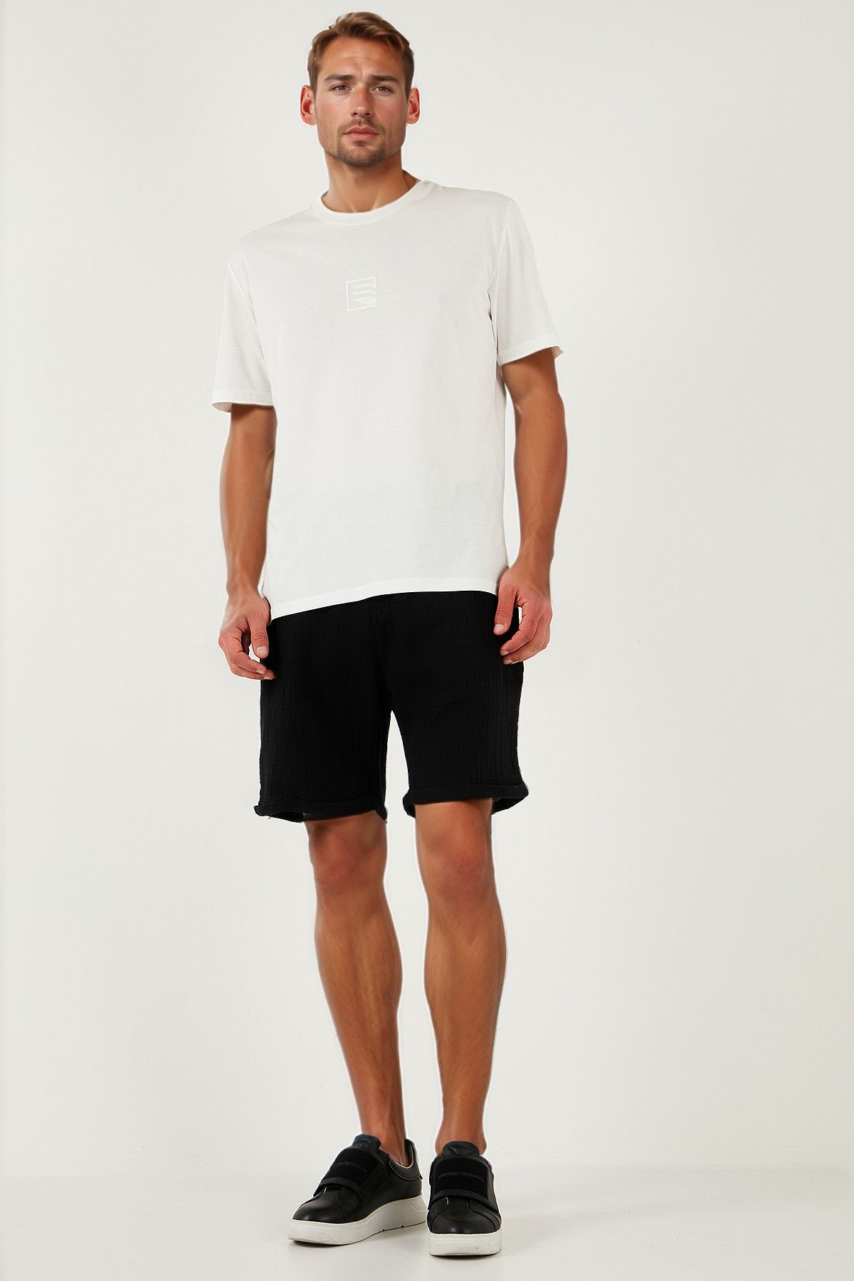 Buratti % 100 Pamuk Regular Fit Normal Bel Müslin Erkek Short CF25S657802 SİYAH