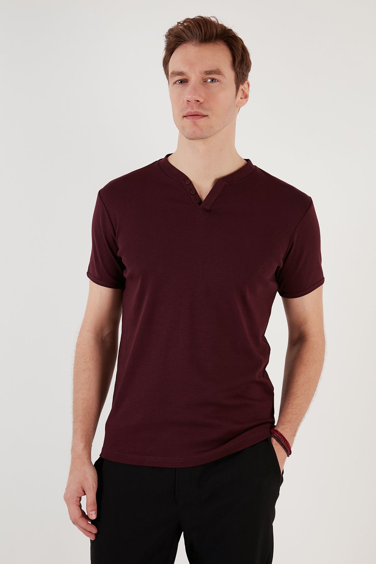 Buratti Pamuklu Düğme Detaylı Slim Fit V Yaka 3'lü Paket Erkek T Shirt 5902122S3 Elma Yeşili-Vişne-Açık Haki