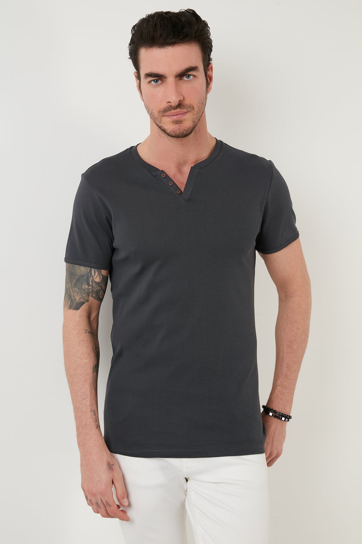 Buratti Pamuklu Düğme Detaylı Slim Fit V Yaka 3'lü Paket Erkek T Shirt 5902122S3 Beyaz-Haki-Antrasit