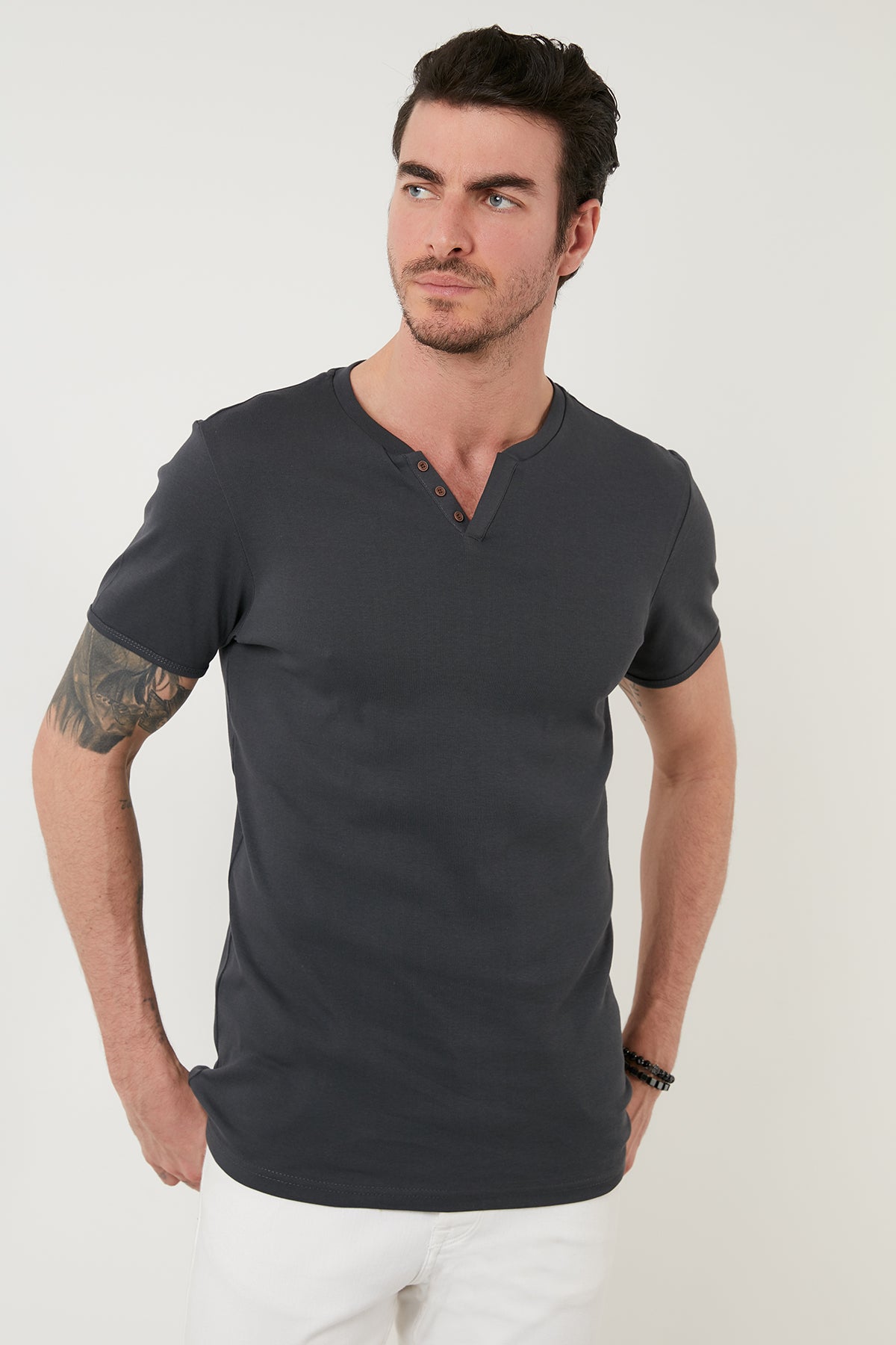 Buratti Pamuklu Düğme Detaylı Slim Fit V Yaka 3'lü Paket Erkek T Shirt 5902122S3 Antrasit-Taş-Siyah