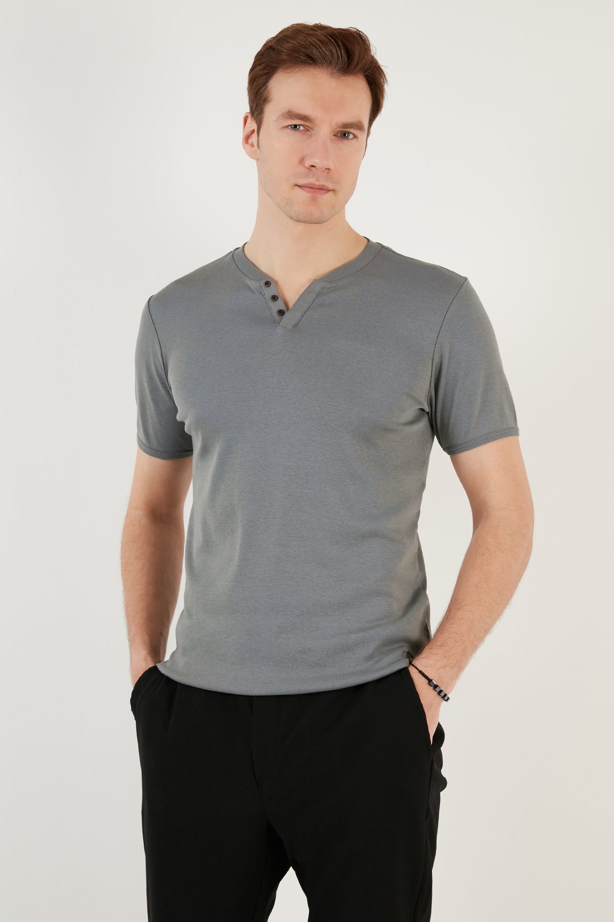 Buratti Pamuklu Düğme Detaylı Slim Fit V Yaka 3'lü Paket Erkek T Shirt 5902122S3 Vişne-Taş-Açık Haki