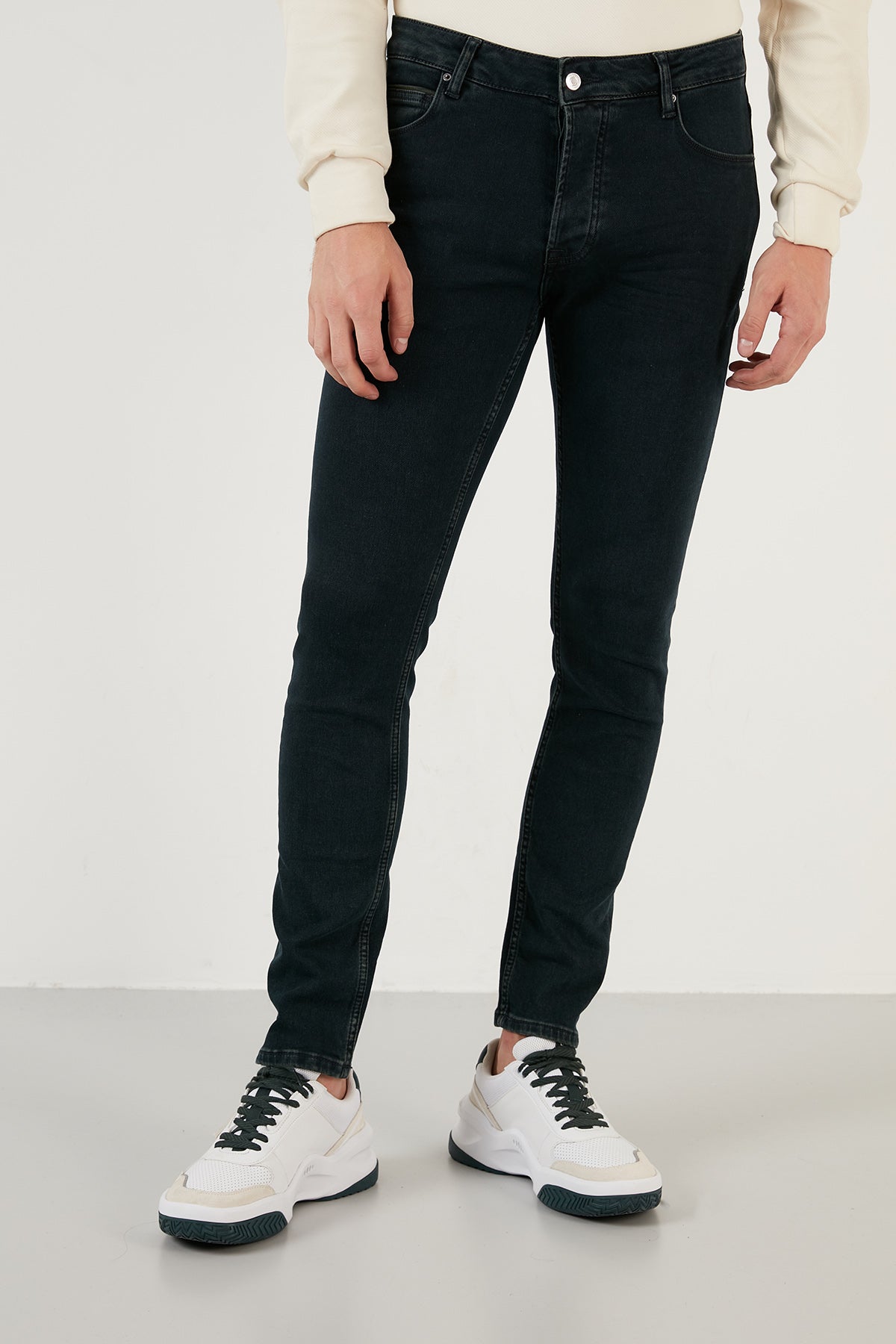 Buratti Pamuklu Normal Bel Slim Fit Dar Paça Jeans Erkek Kot Pantolon 1111M130NAPOLI KOYU LACİVERT