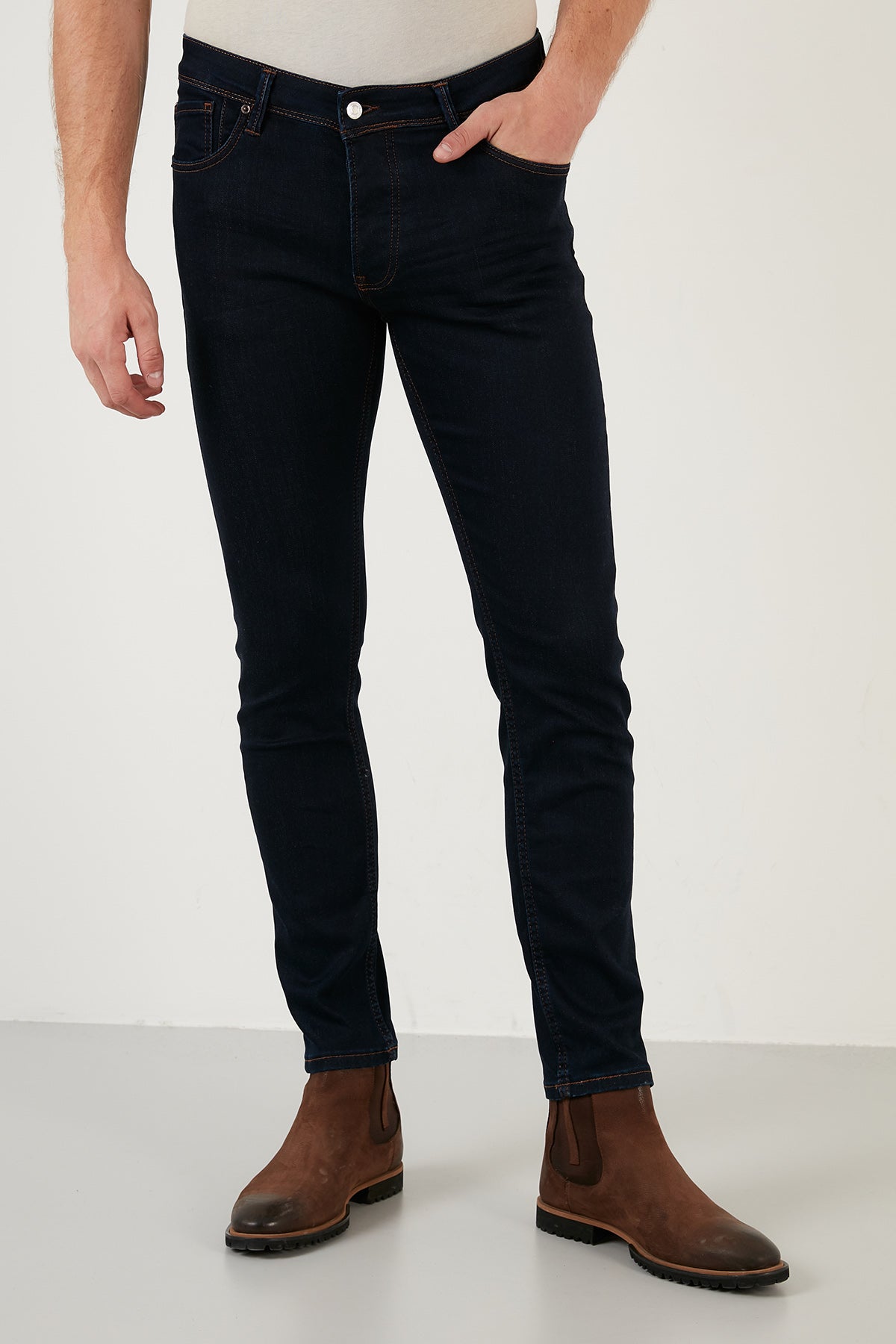 Buratti Pamuklu Normal Bel Slim Fit Dar Paça Jeans Erkek Kot Pantolon 1113F132NAPOLI LACİVERT