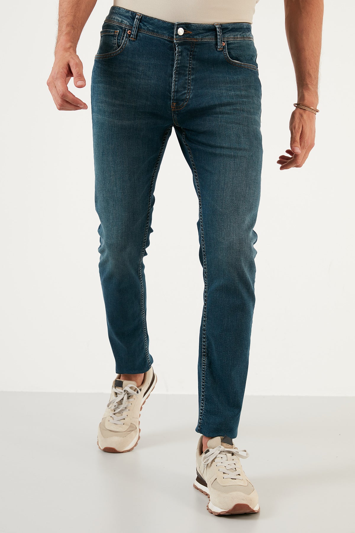 Buratti Pamuklu Normal Bel Slim Fit Dar Paça Jeans Erkek Kot Pantolon 1113G117NAPOLI KOYU MAVİ