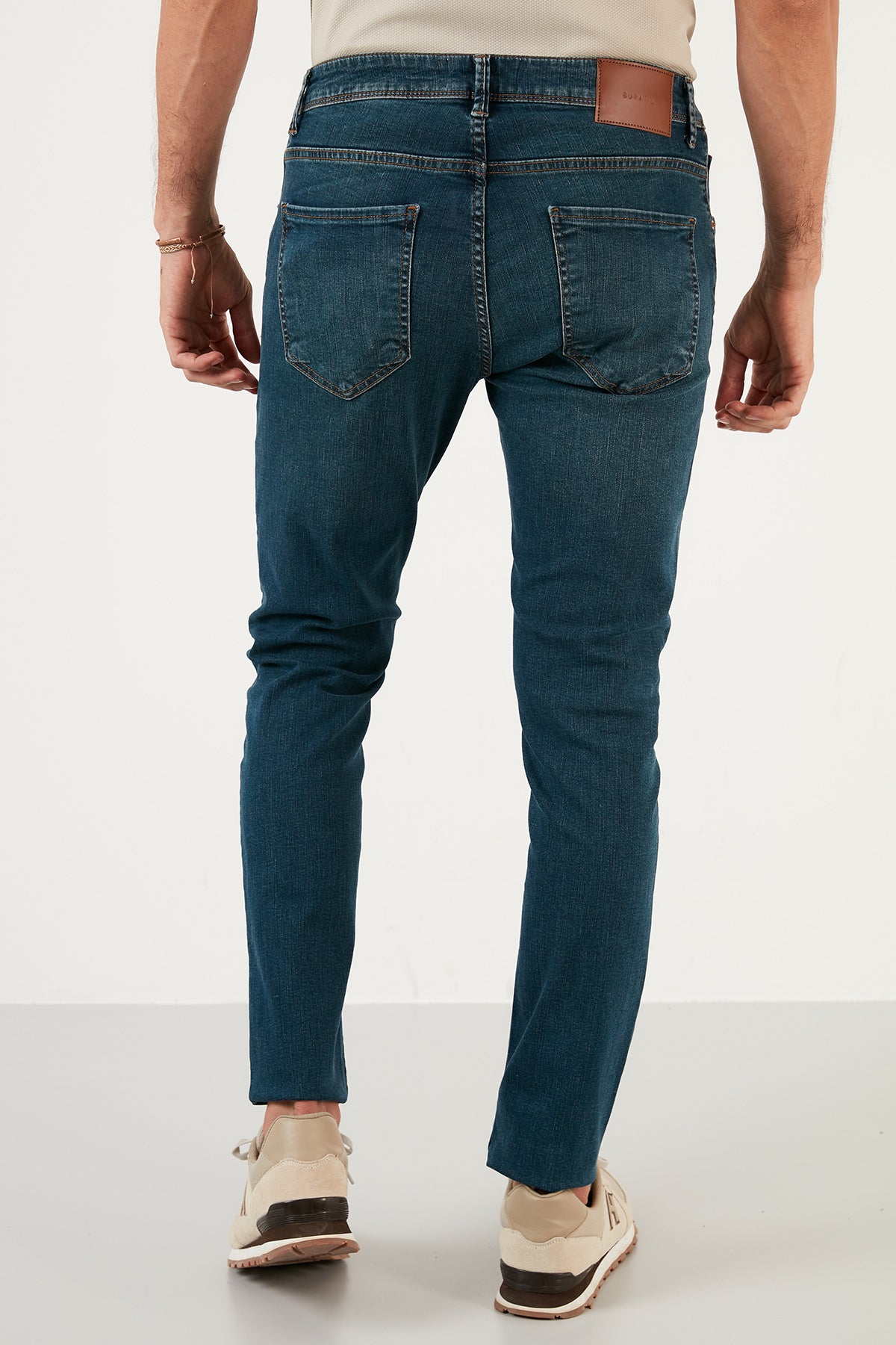 Buratti Pamuklu Normal Bel Slim Fit Dar Paça Jeans Erkek Kot Pantolon 1113G117NAPOLI KOYU MAVİ