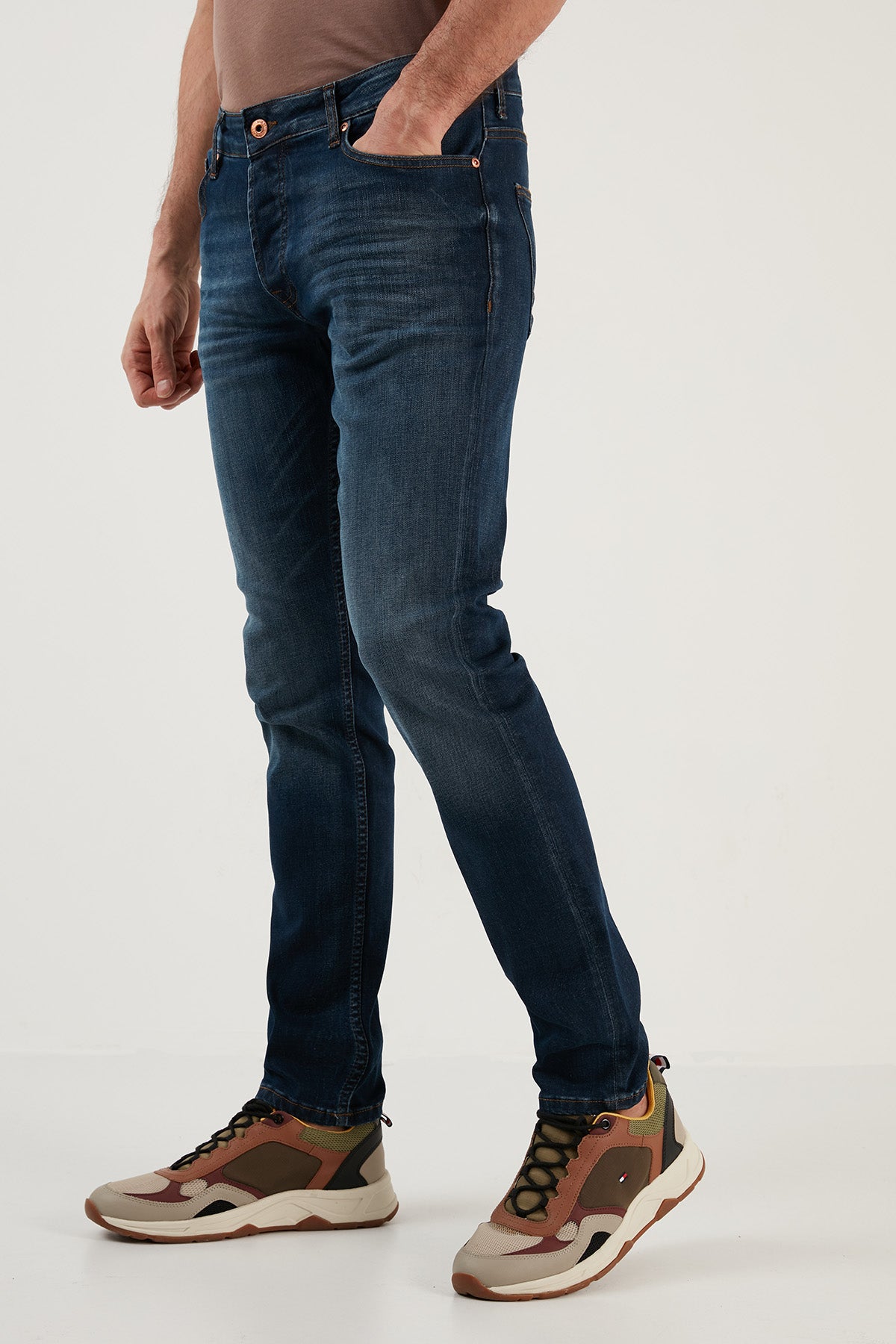 Buratti Pamuklu Normal Bel Slim Fit Dar Paça Jeans Erkek Kot Pantolon 1116M09NAPOLI KOYU MAVİ