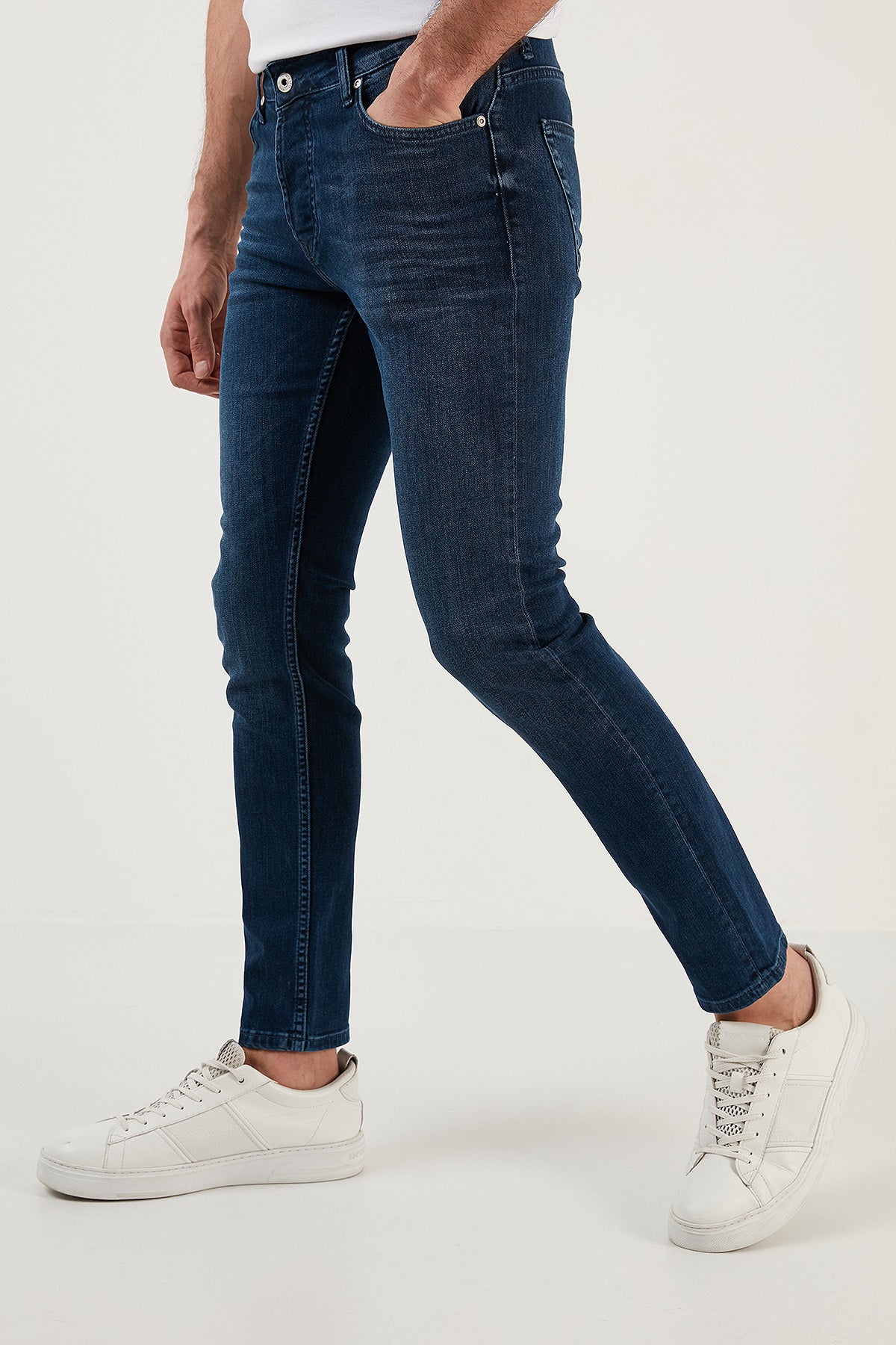 Buratti Pamuklu Normal Bel Slim Fit Dar Paça Jeans Erkek Kot Pantolon 1118M03NAPOLI MAVİ