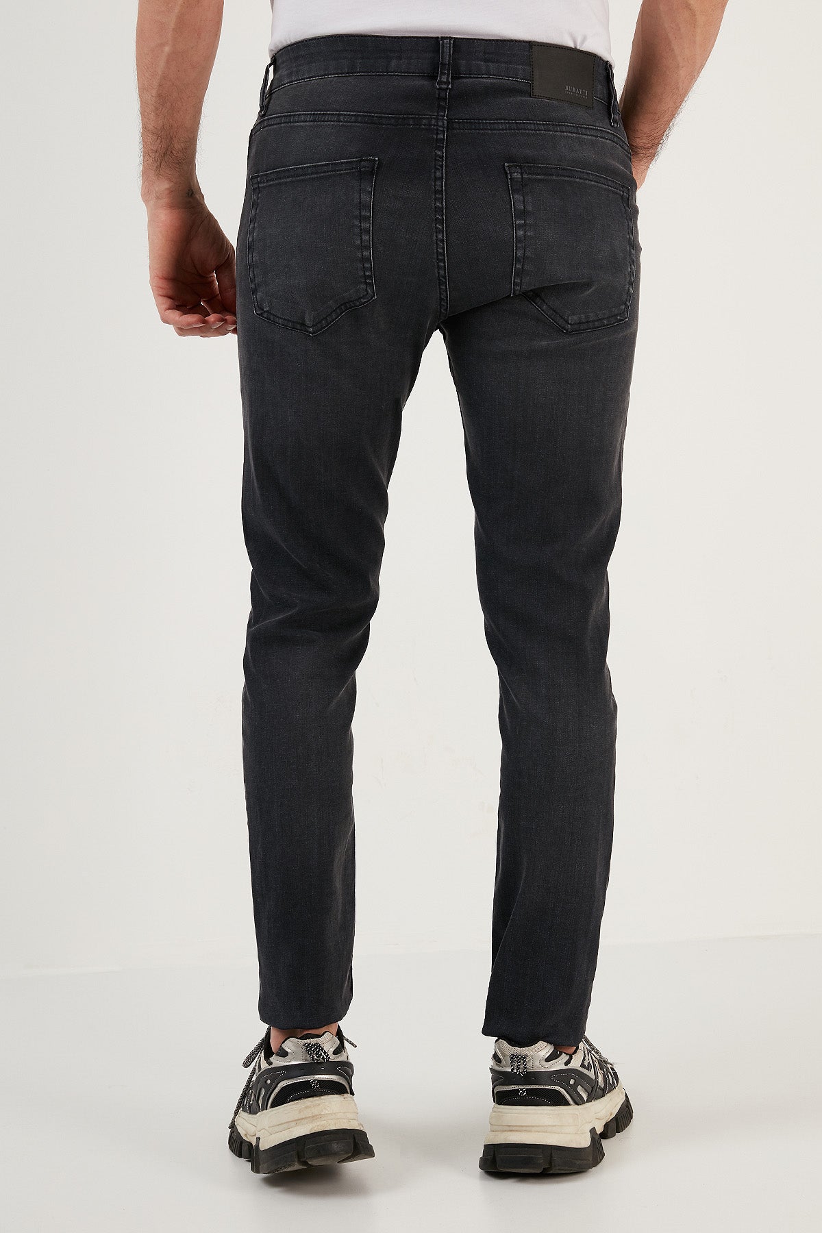 Buratti Pamuklu Normal Bel Slim Fit Dar Paça Jeans Erkek Kot Pantolon 1118M13NAPOLI SİYAH