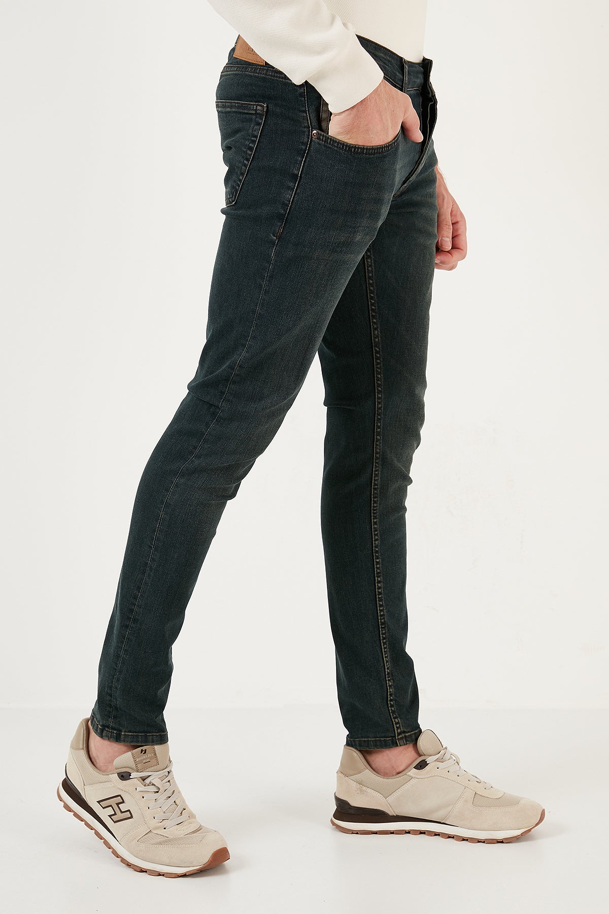 Buratti Pamuklu Normal Bel Dar Paça Slim Fit Jeans Erkek Kot Pantolon 1123J49NAPOLI LACİVERT