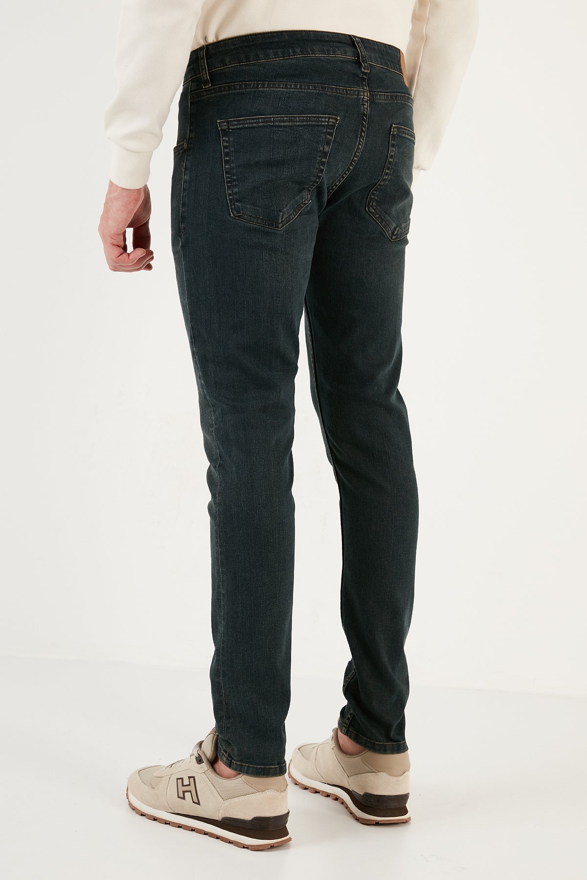 Buratti Pamuklu Normal Bel Dar Paça Slim Fit Jeans Erkek Kot Pantolon 1123J49NAPOLI LACİVERT