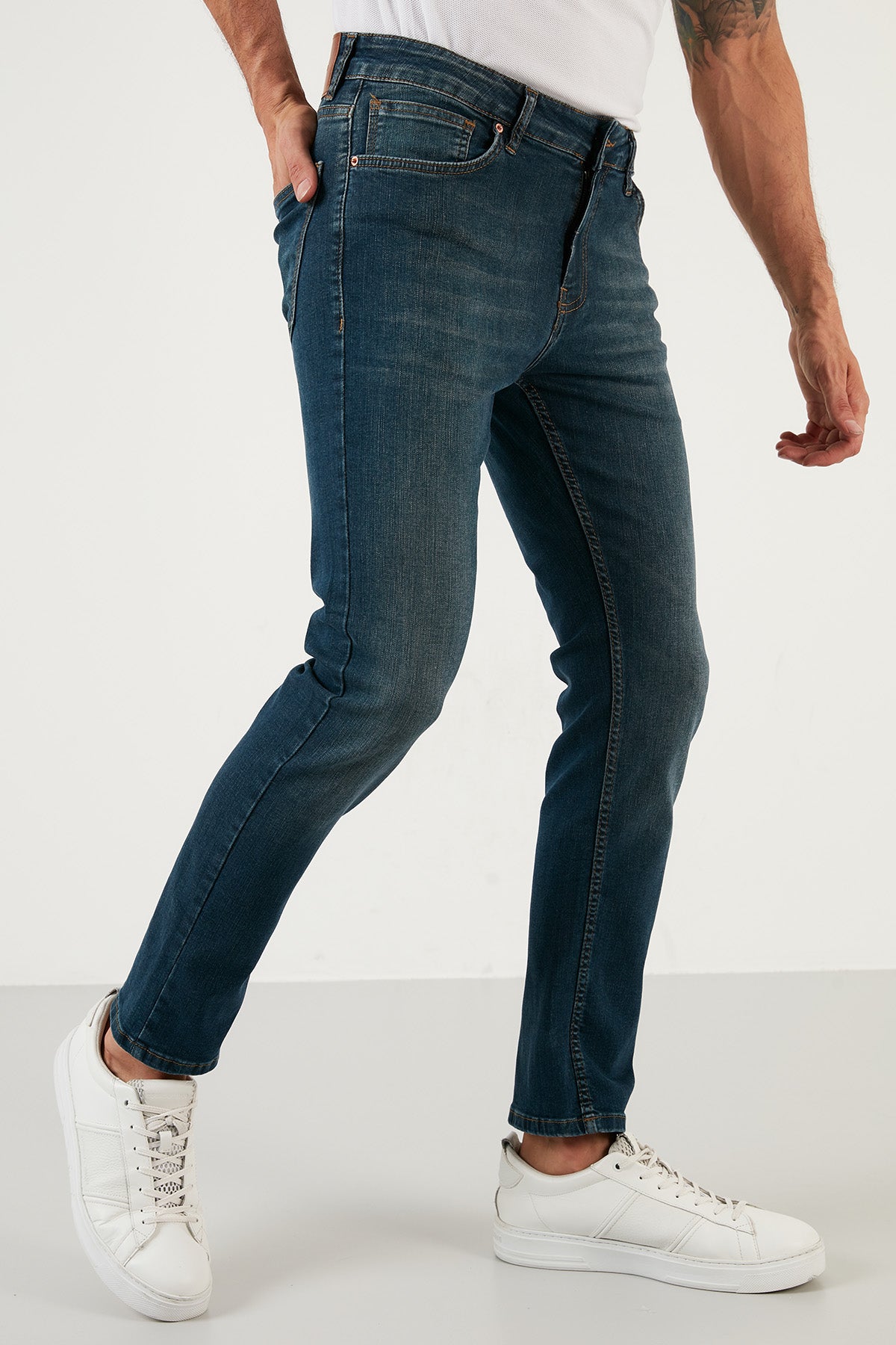 Buratti Pamuklu Normal Bel Slim Fit Boru Paça Jeans Erkek Kot Pantolon 2000G117PARMA MAVİ