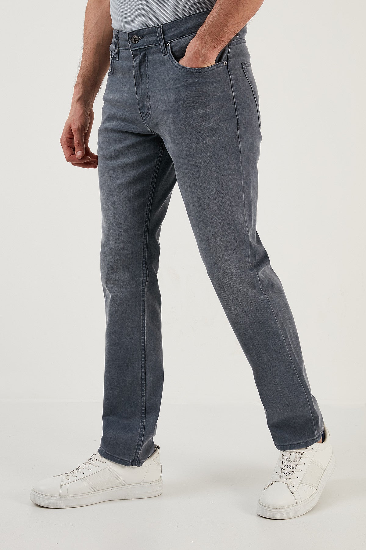 Buratti Pamuklu Yüksek Bel Comfort Fit Boru Paça Jeans Erkek Kot Pantolon 4400M04TEXAS AÇIK MAVİ