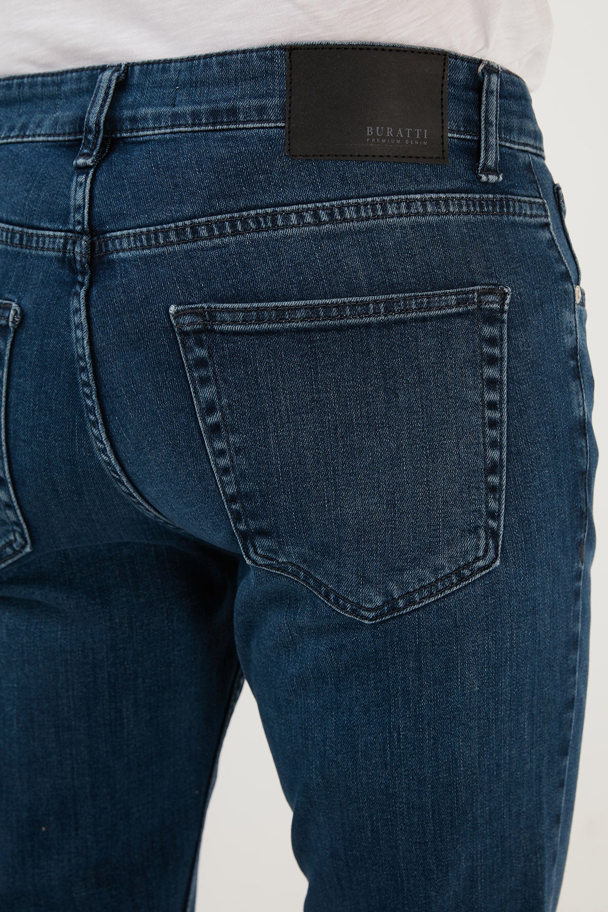 Buratti Pamuklu Yüksek Bel Comfort Fit Boru Paça Jeans Erkek Kot Pantolon 4400M061TEXAS KOYU MAVİ