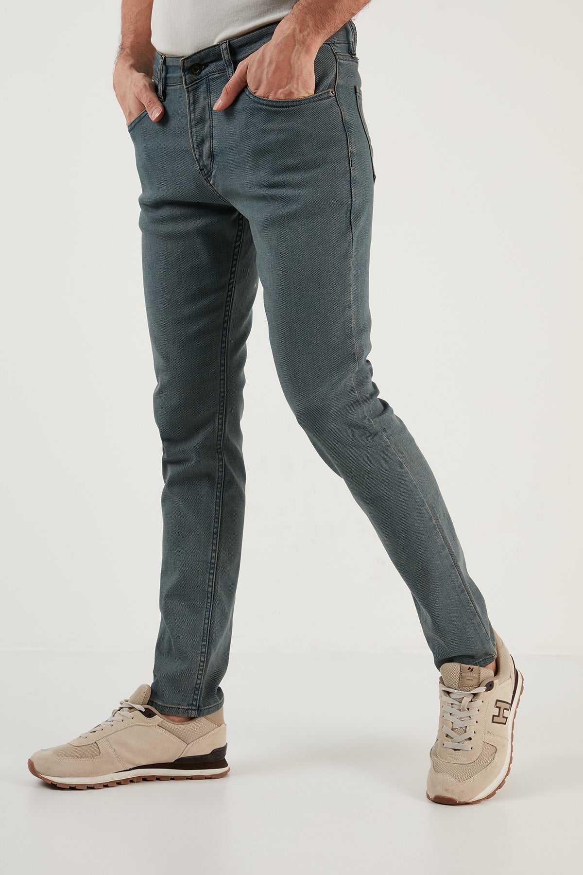 Buratti Pamuklu Normal Bel Düz Paça Regular Fit Jeans Erkek Kot Pantolon 6440302 KOYU MAVİ