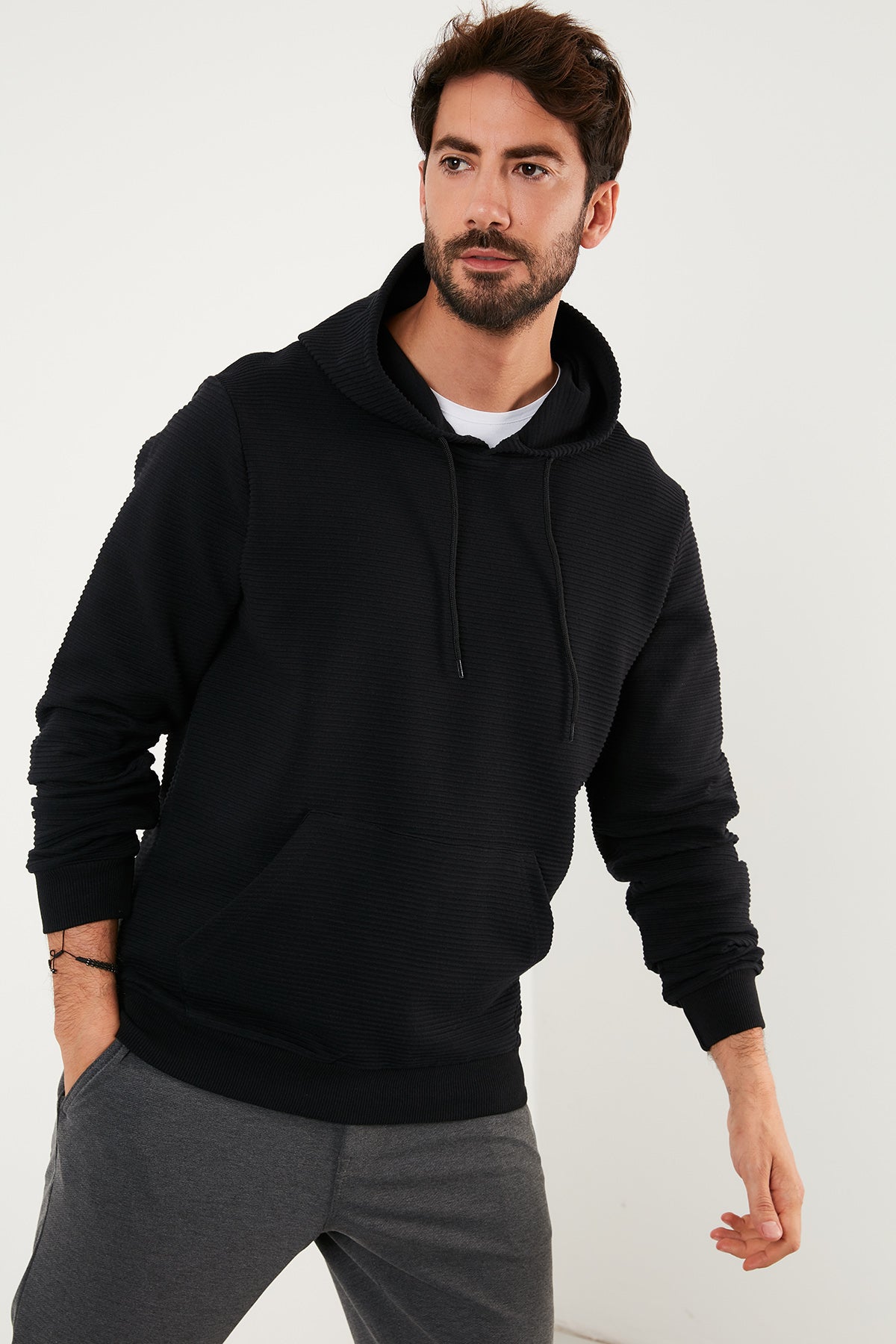 Buratti Pamuklu Kapüşonlu Kanguru Cepli Slim Fit Erkek Sweat 5896598 SİYAH