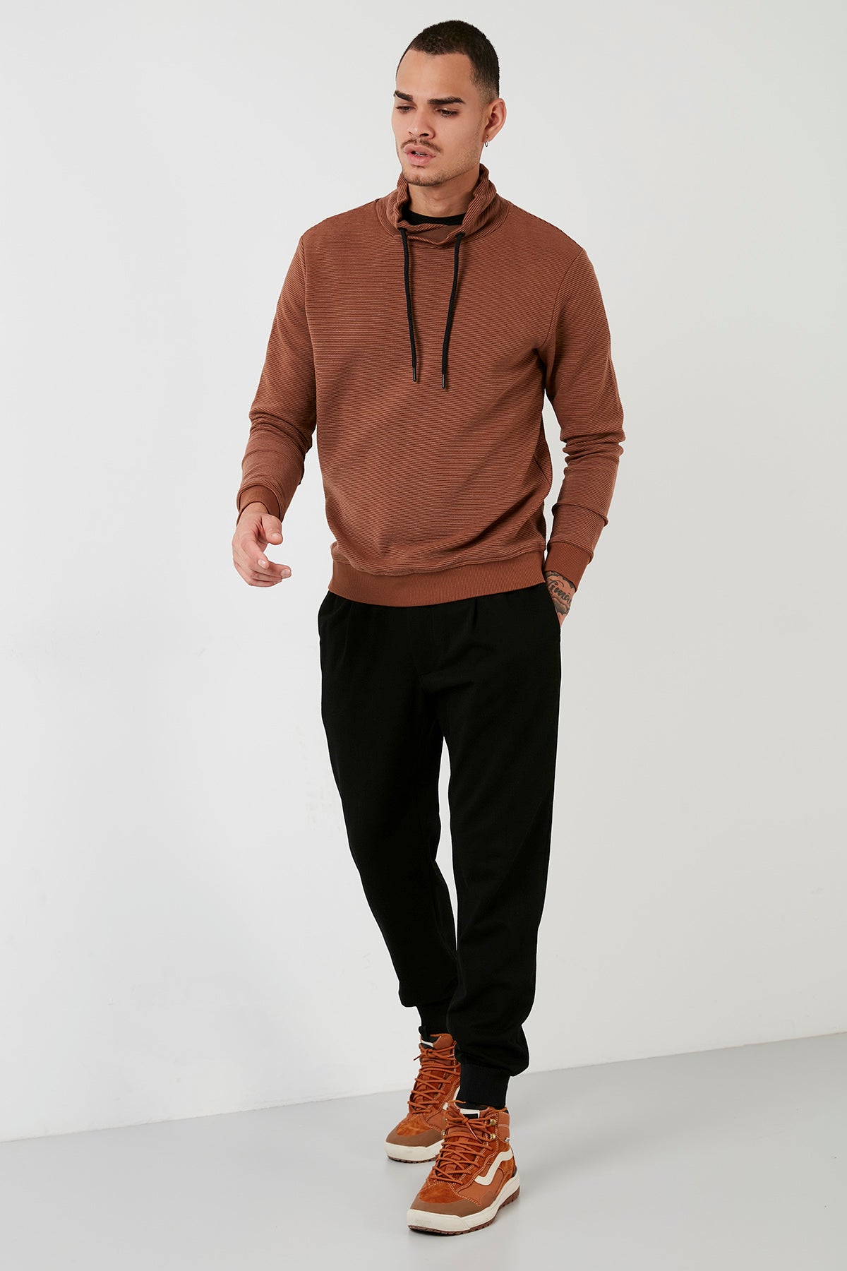 Buratti Pamuklu Dik Yaka Slim Fit Erkek Sweat 5905032 VİZON