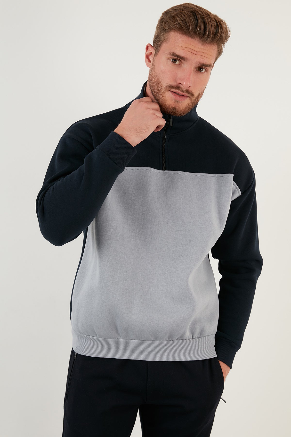 Buratti Regular Fit Fermuarlı Dik Yaka İçi Tüylü Yumuşak Şardonlu Kışlık Erkek Sweat 5905343 İNDİGO